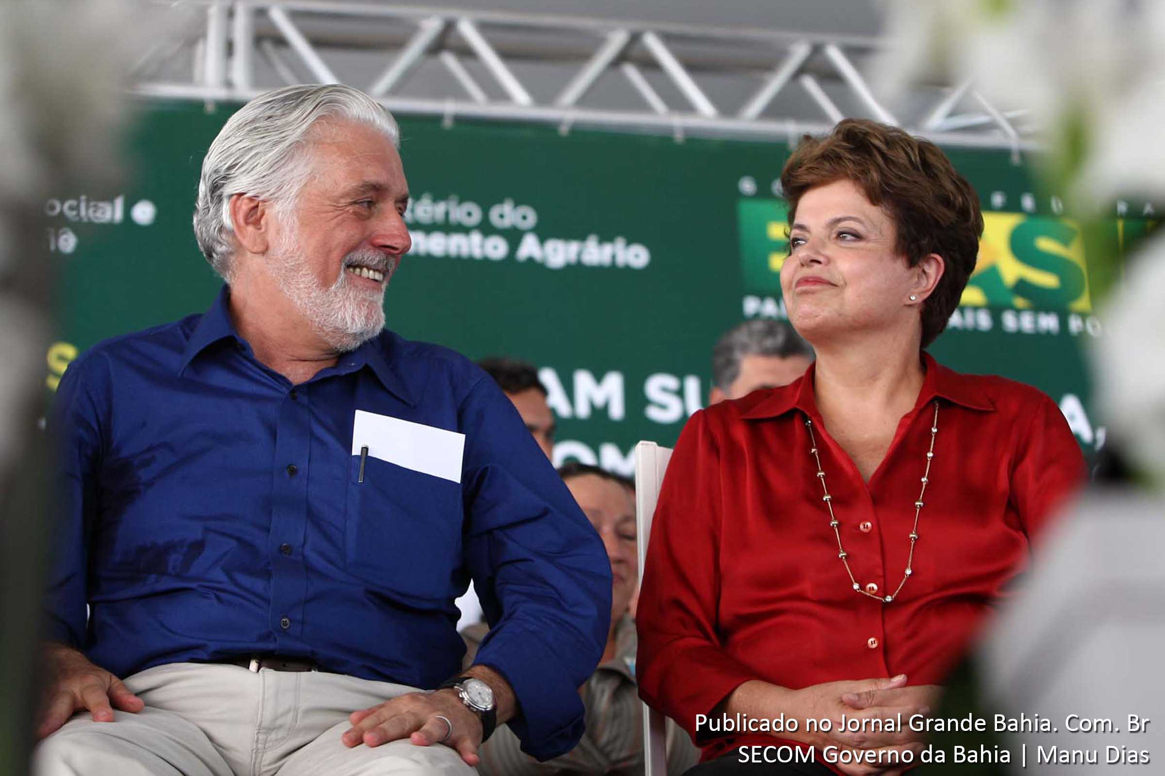 Jaques Wagner e Dilma Rousseff visitam Feira de Santana e Camaçari.