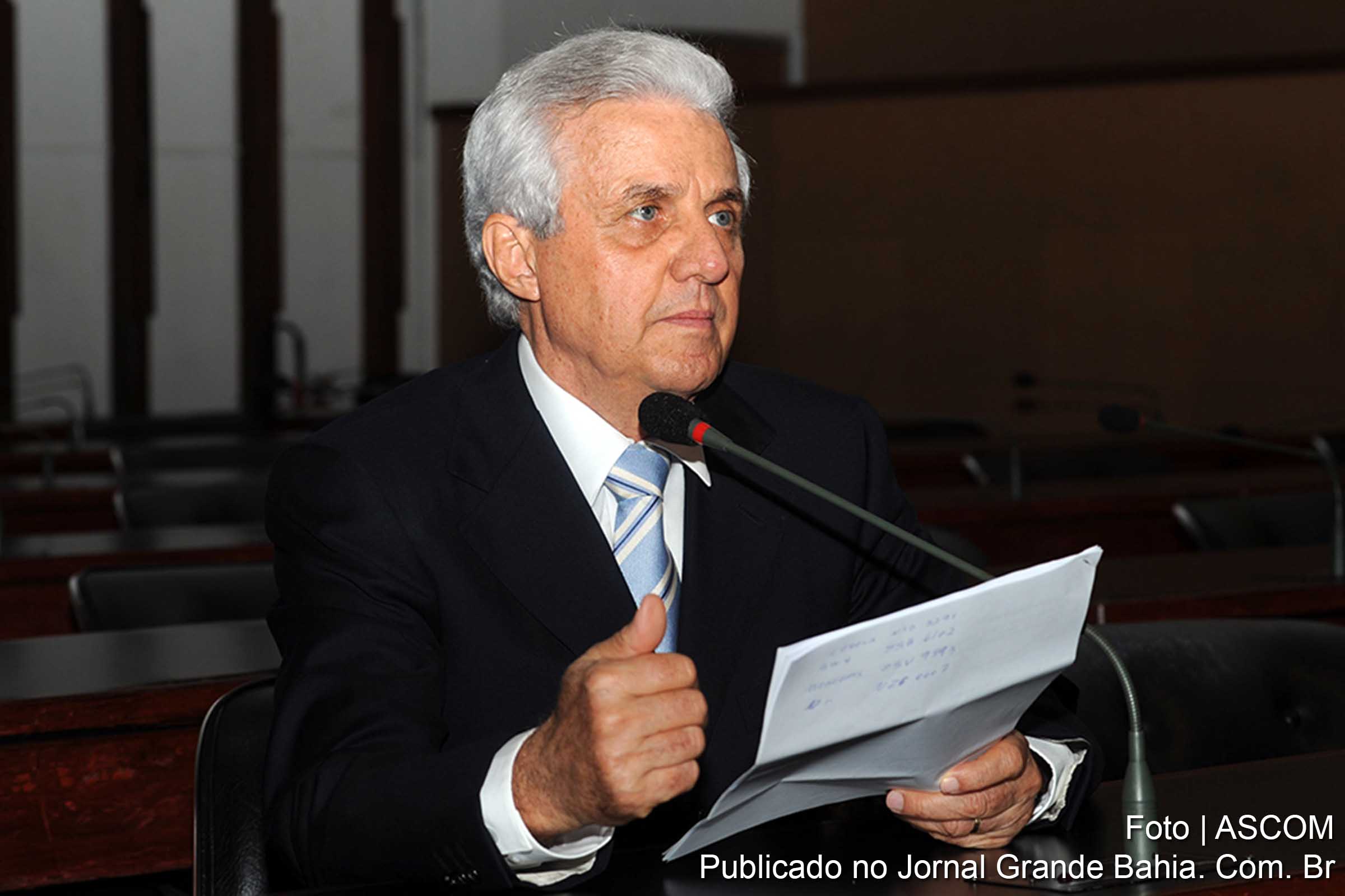 Carlos Gaban cobra posição do governo Wagner.