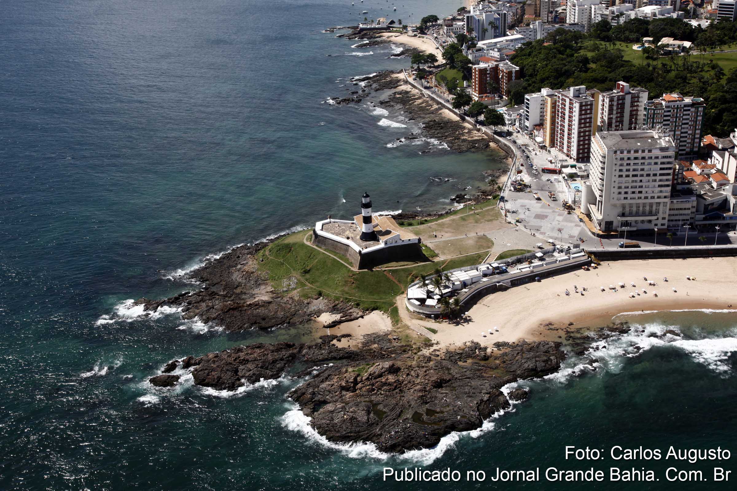 Vista aérea do Farol da Barra em Salvador. (Foto: Carlos Augusto | Jornal Grande Bahia)