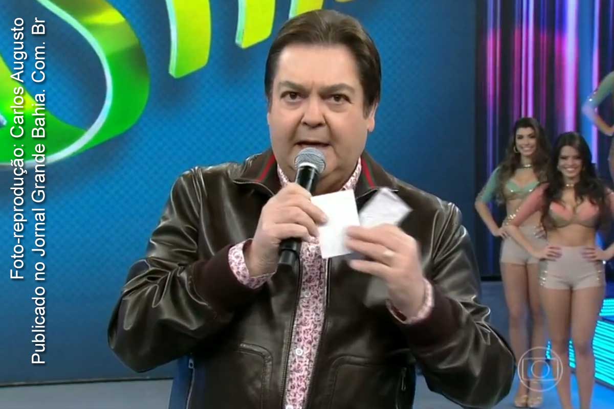 "A culpa não é dele nem de sua equipe: é do domingo, que vai pouco a pouco se libertando do cativeiro da tevê aberta e ganha mais opções.", avalia Nirlando Beirão.