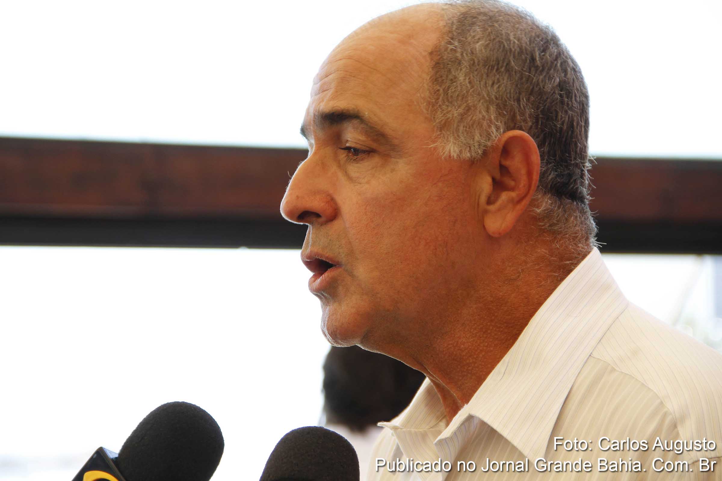 José Carlos Aleluia: "35 mil baianos assassinados é o legado de Wagner".