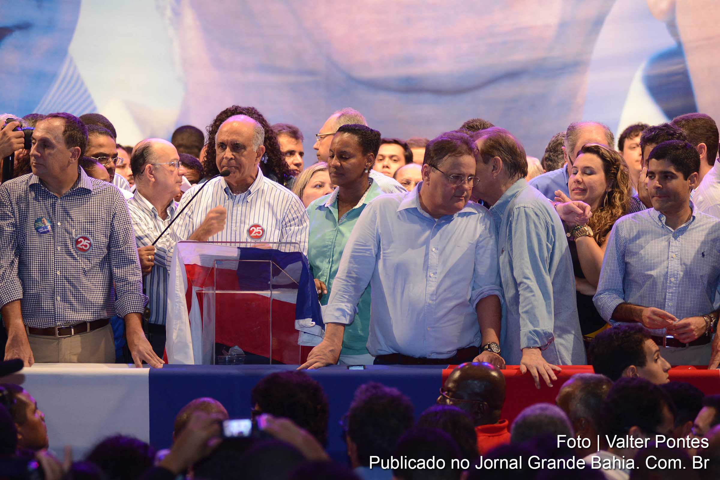 Paulo Souto durante convenção partidária que homologou candidatura ao governo da Bahia.