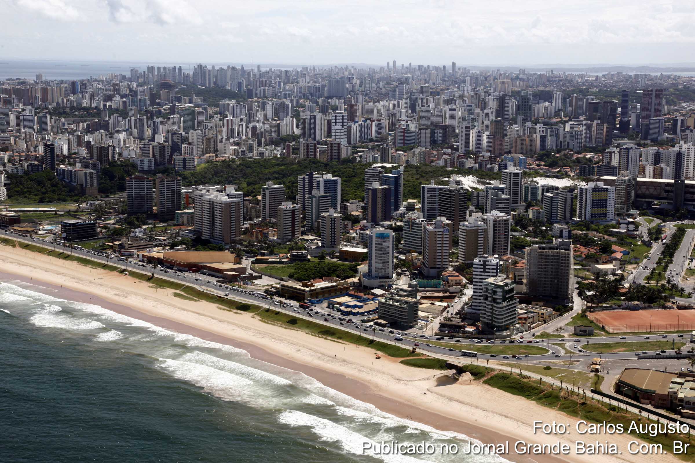 Vista aérea de Salvador. município recebe investimentos da Embasa. (Foto: Carlos Augusto | Jornal Grande Bahia)