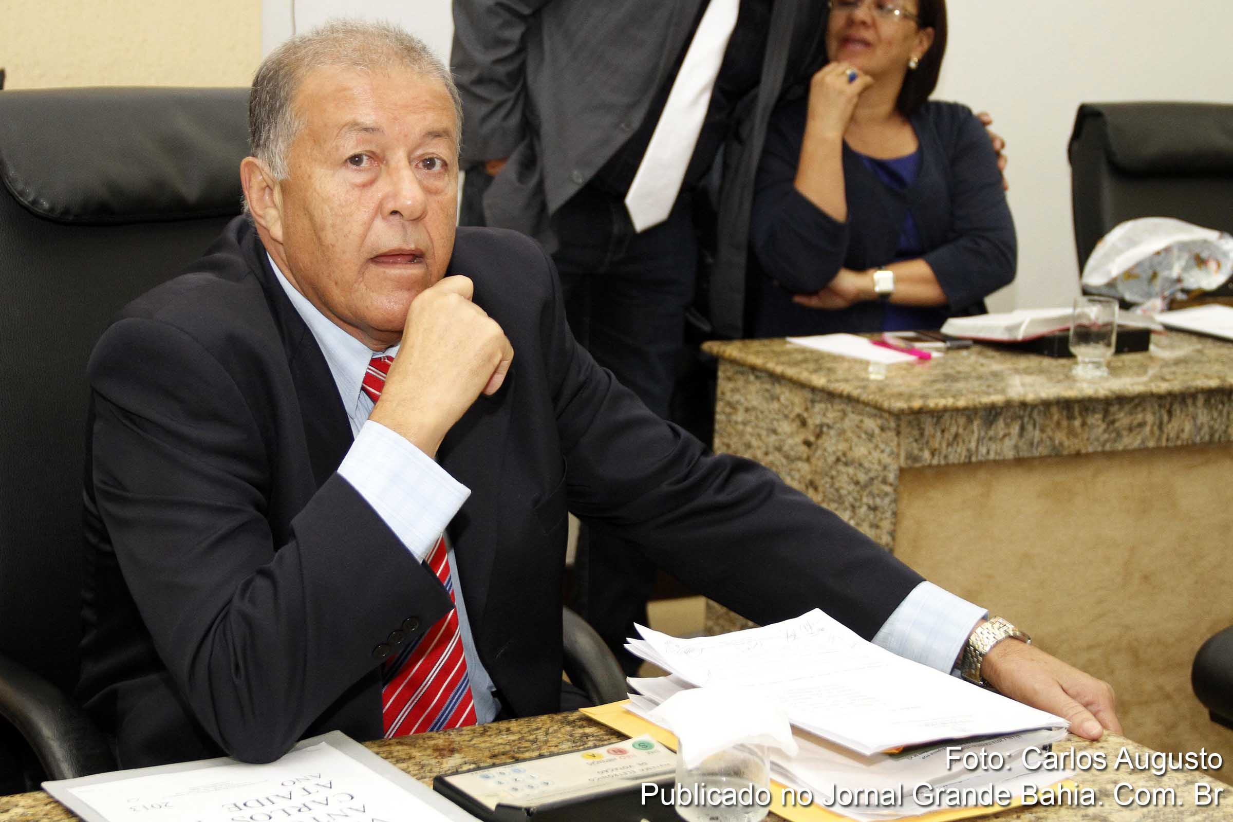 Antônio Carlos Passos Ataíde (Carlito do Peixe) diz que pagamento do IPTU foi elevado.