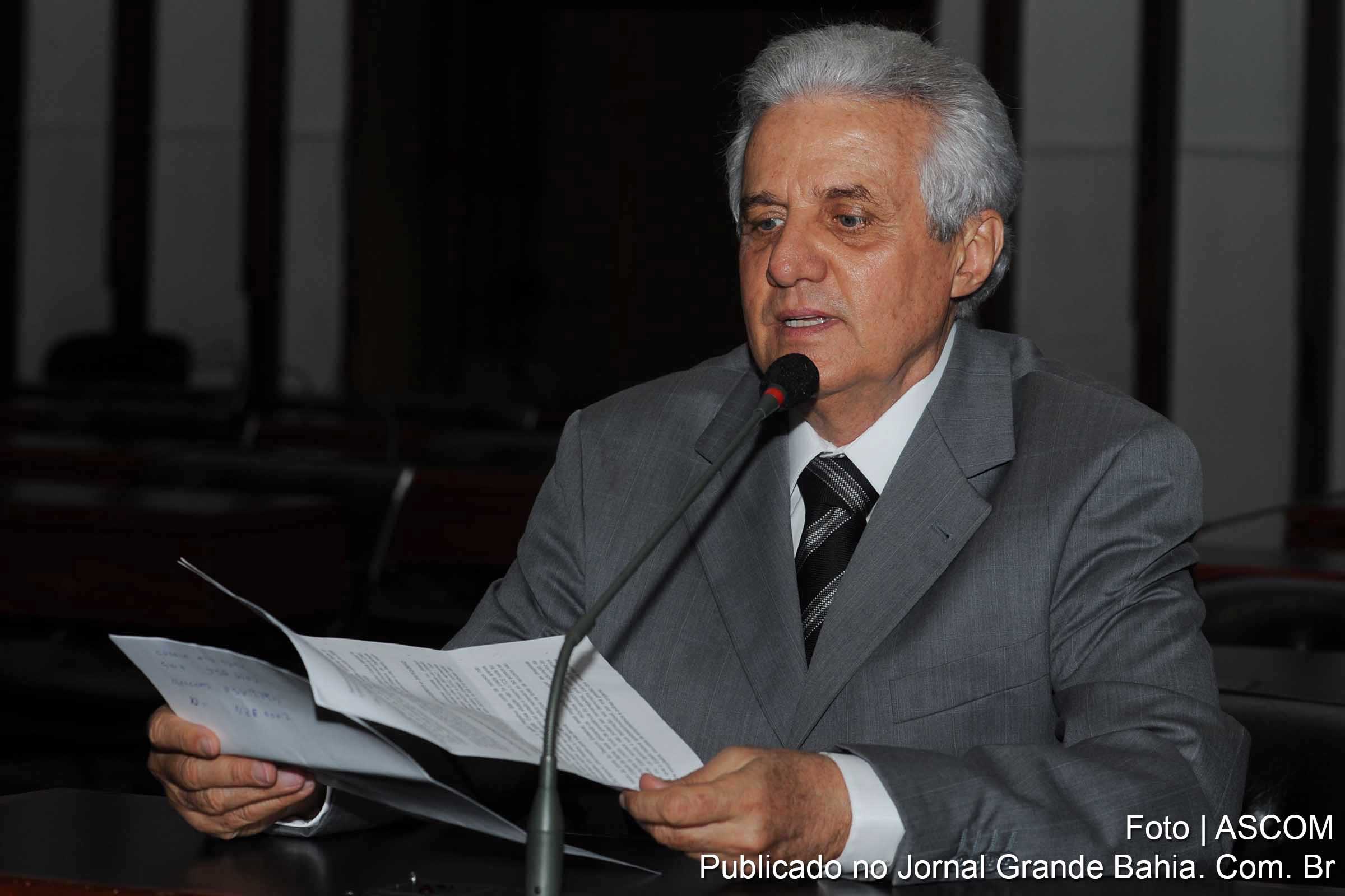 Deputado Carlos Gaban critica modelo de licitação do estado e fala em prejuízo milionário.
