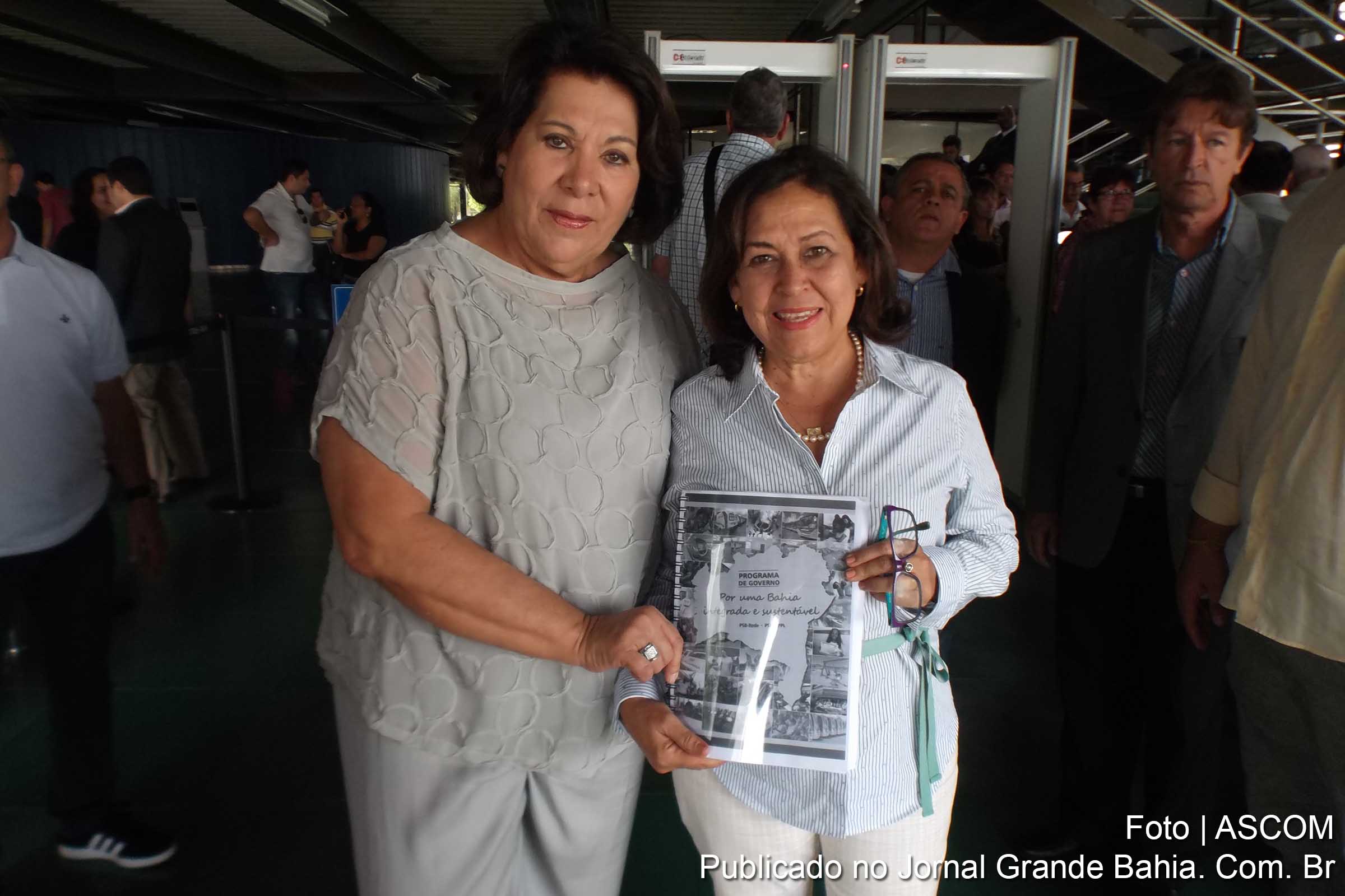 Eliana Calmon e Lídice da Mata registram candidatura.