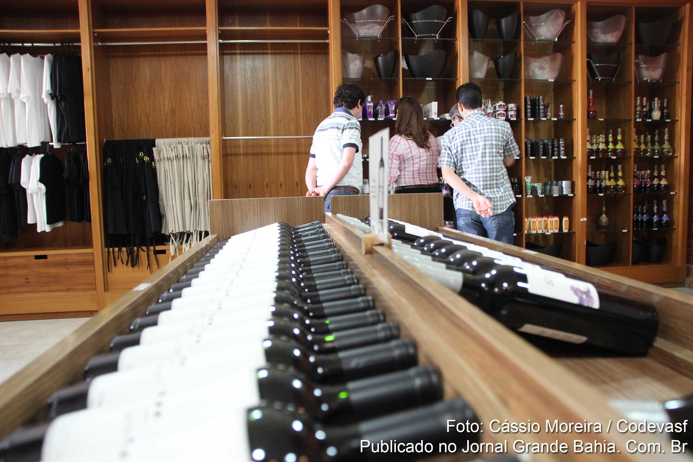 Turismo gastronômico na rota do vinho, no Vale do São Francisco.