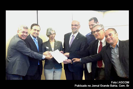 Walter Pinheiro durante encontro no Ministério da Educação.