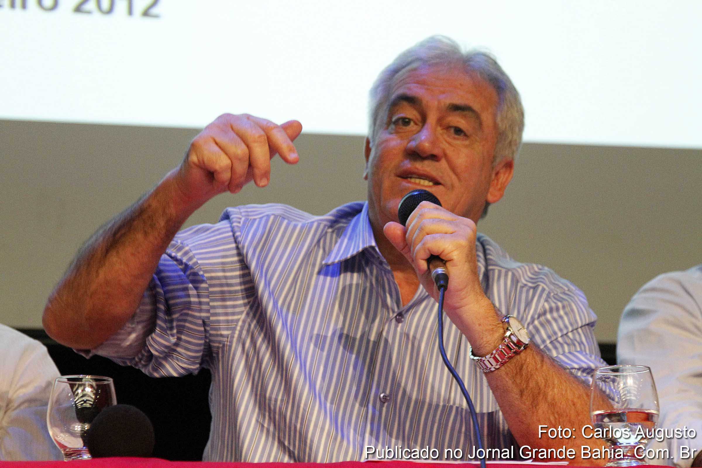 Eleições 2014 – Bahia | Otto Alencar comemora início da operação do aeroporto de Feira de Santana e relembra descaso da gestão anterior