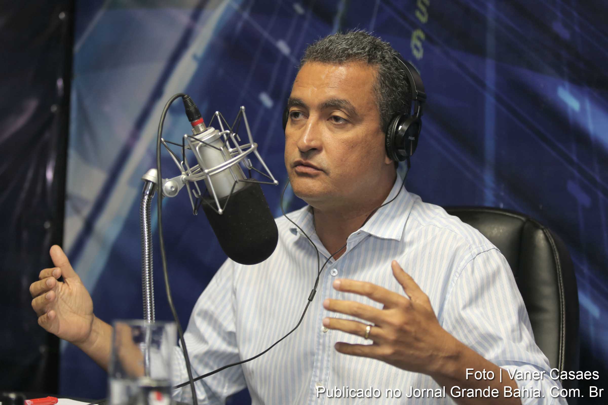 Rui Costa: "Antes de ser político, sou filho, sou esposo, sou pai. Todos na minha família estão sofrendo e indignados. Todos nós sabemos exatamente de onde partiu a maldade, fruto da ganância eleitoral. Mas confiamos na justiça".