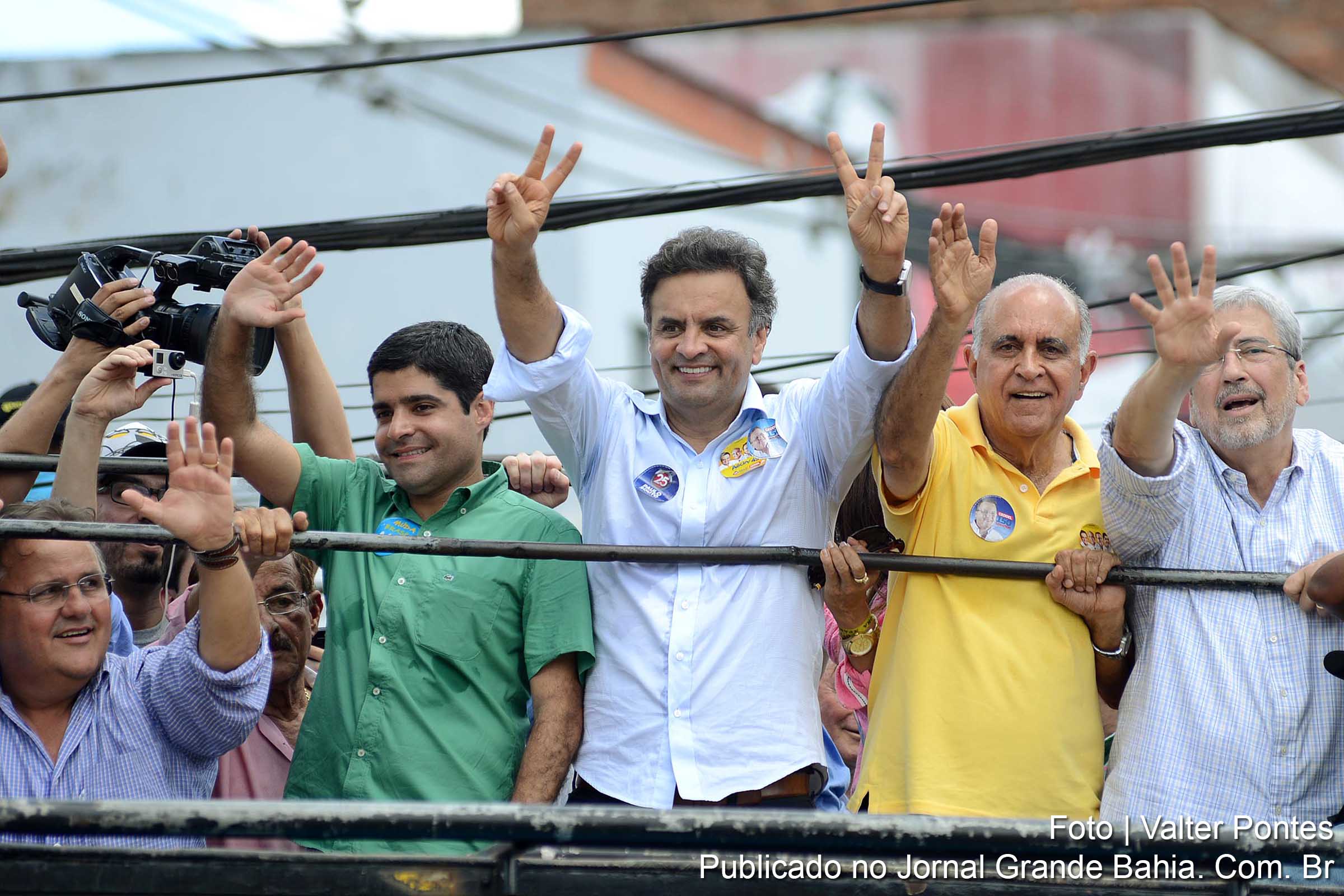 ACM Neto em campanha pela eleição de Aécio Neves.