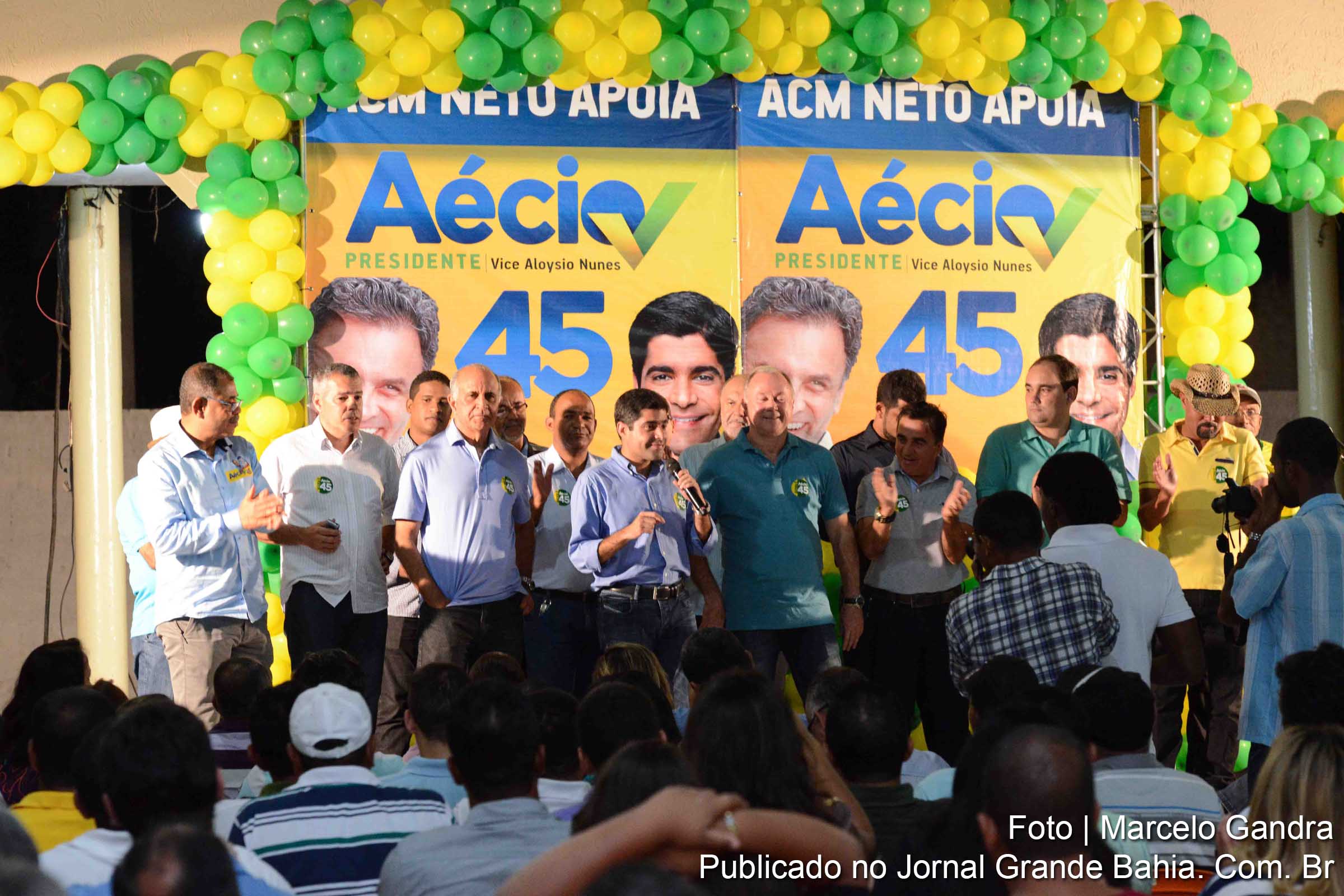 ACM Neto lidera bloco de apoio pela eleição de Aécio Neves.
