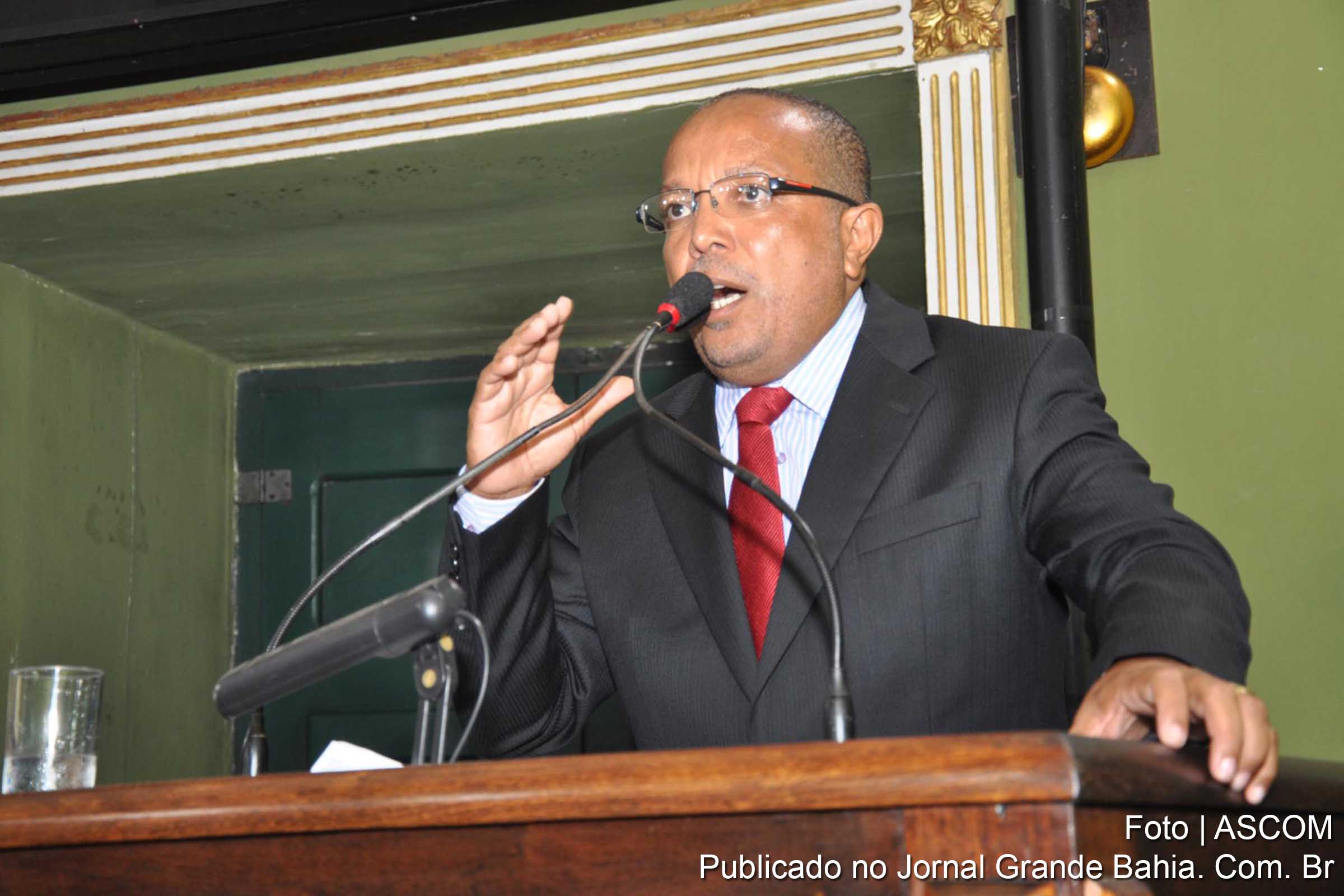 Luiz Carlos Suíca defende continuidade das políticas do PT.