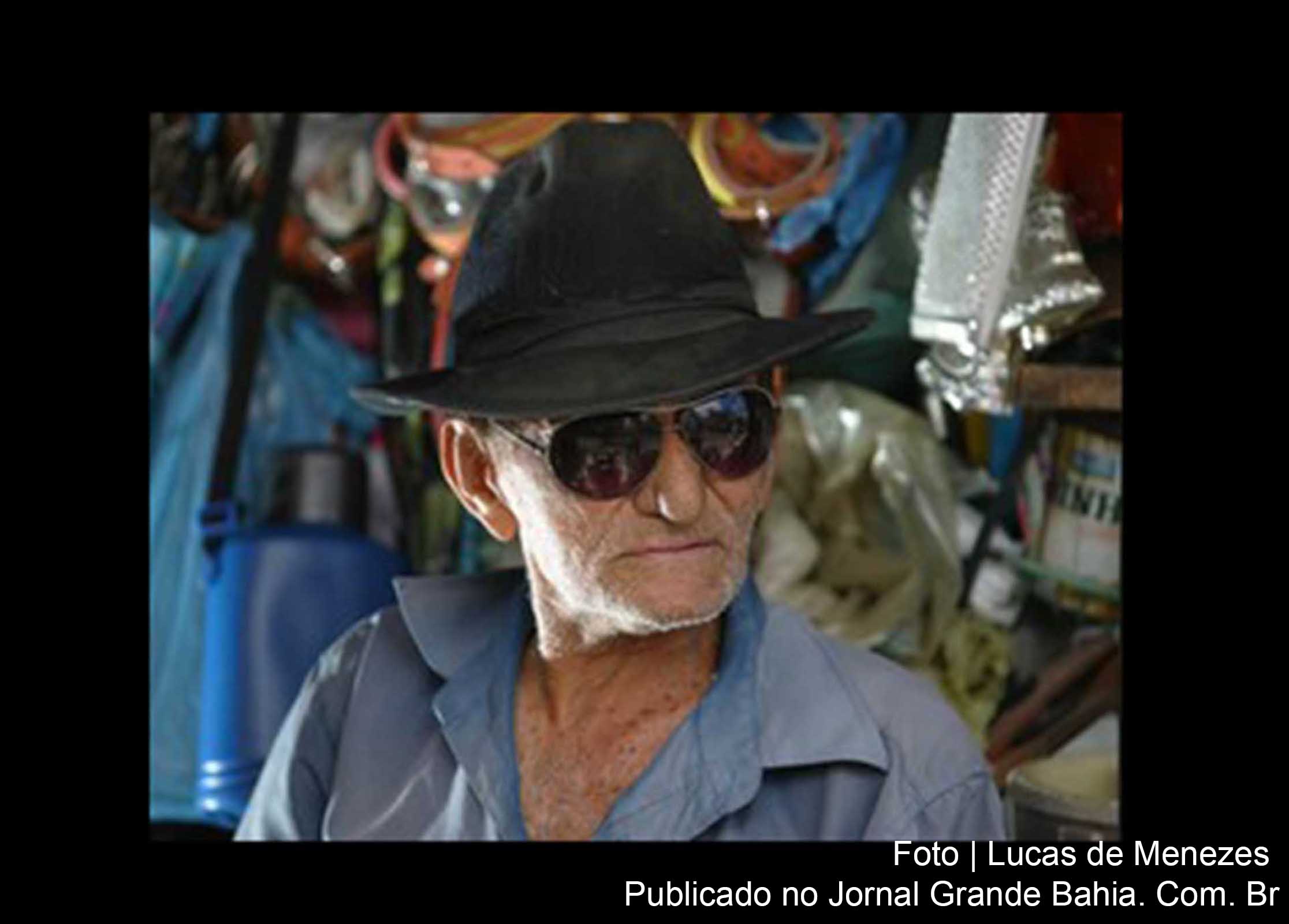 Morre aos 87 anos o poeta repentista “Seu Lunga”.