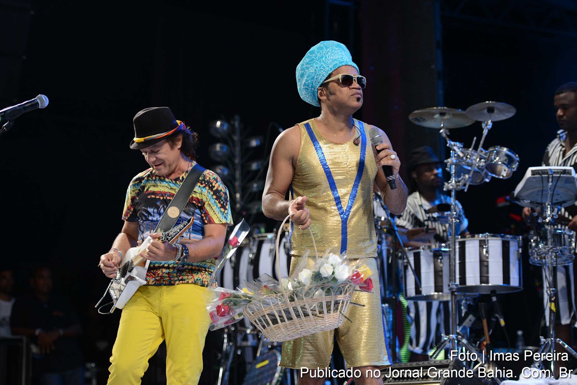 Carlinhos Brown lança nova obra musical.