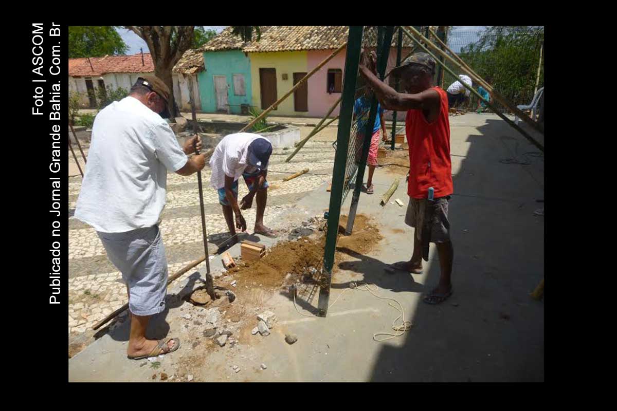 Associação Bairro Sustentável instalou grade de proteção na Igreja de São Roque em Feira de Santana.