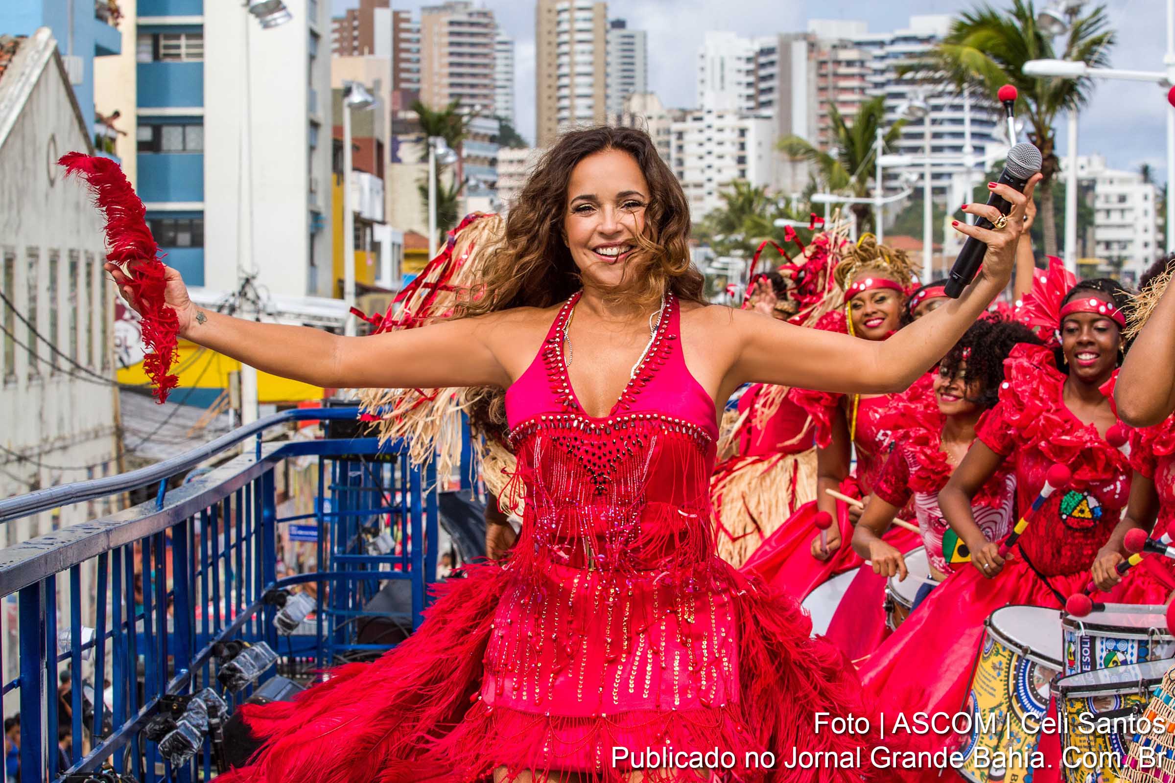 Daniela Mercury participa do 'Sarau du Brown'.