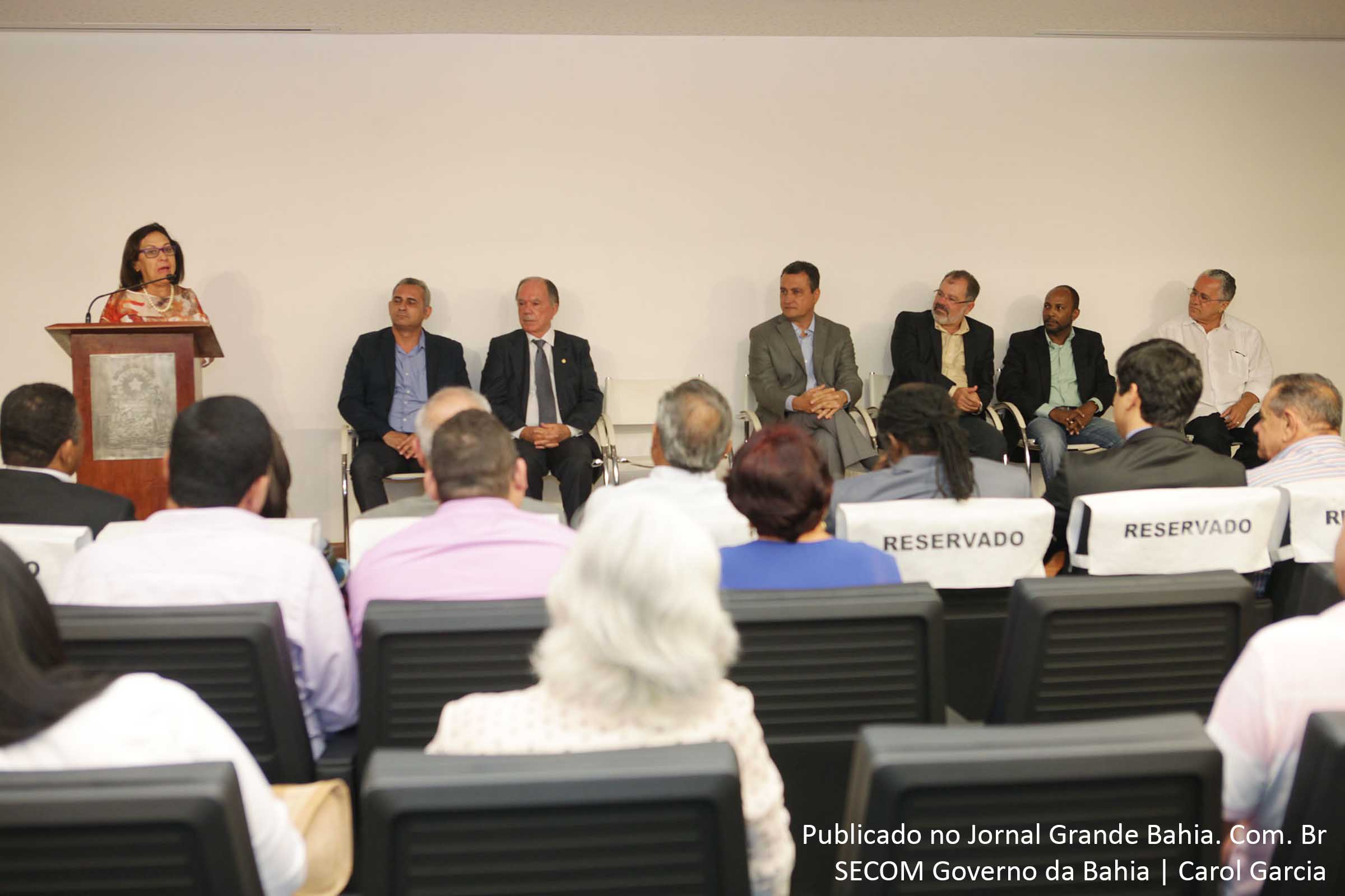 Senadora Lídice da Mata fala em aliança programática entre PSB e PT.