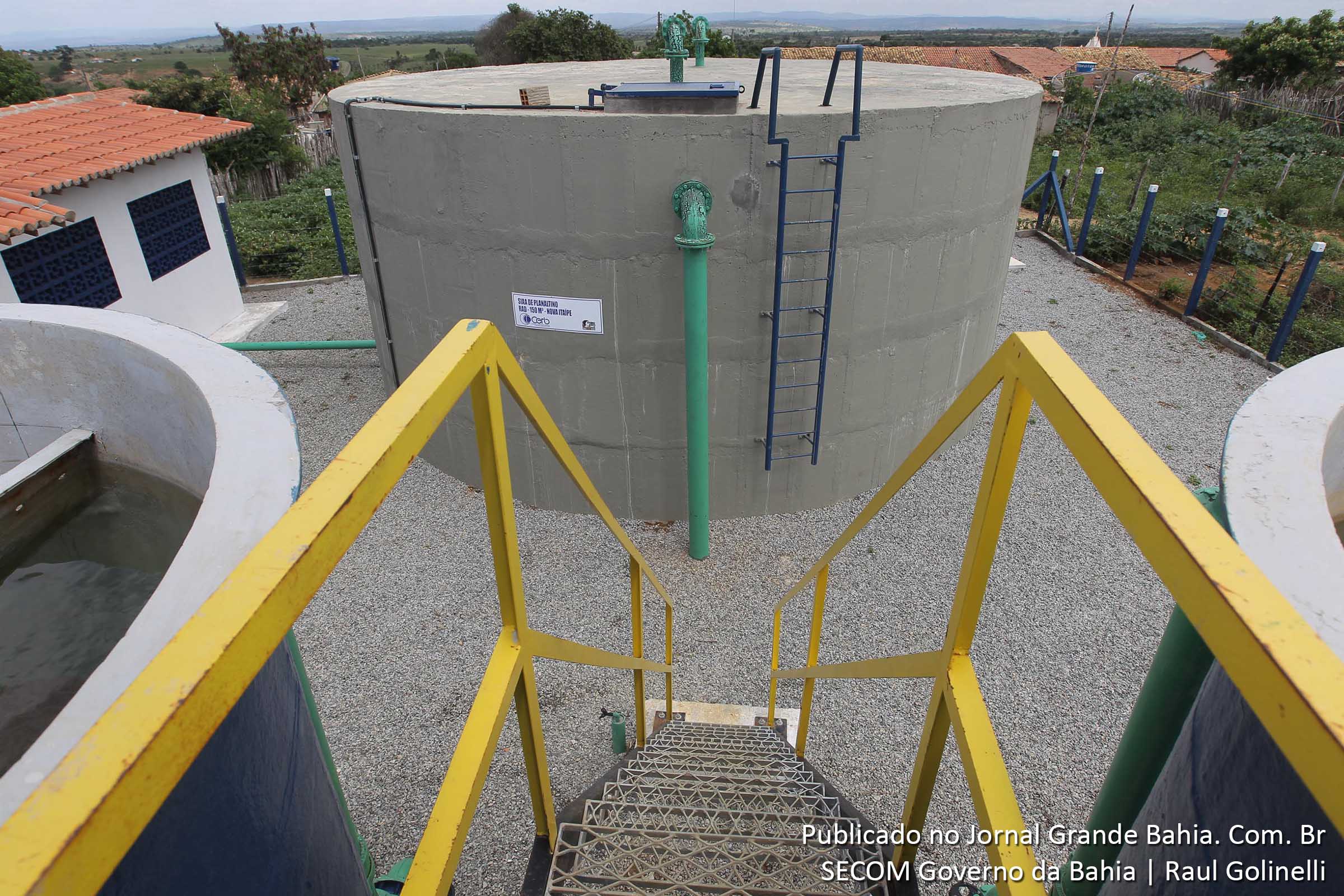 Sistema Integrado de Abastecimento de Água (SIAA) de Planaltino é inaugurado.