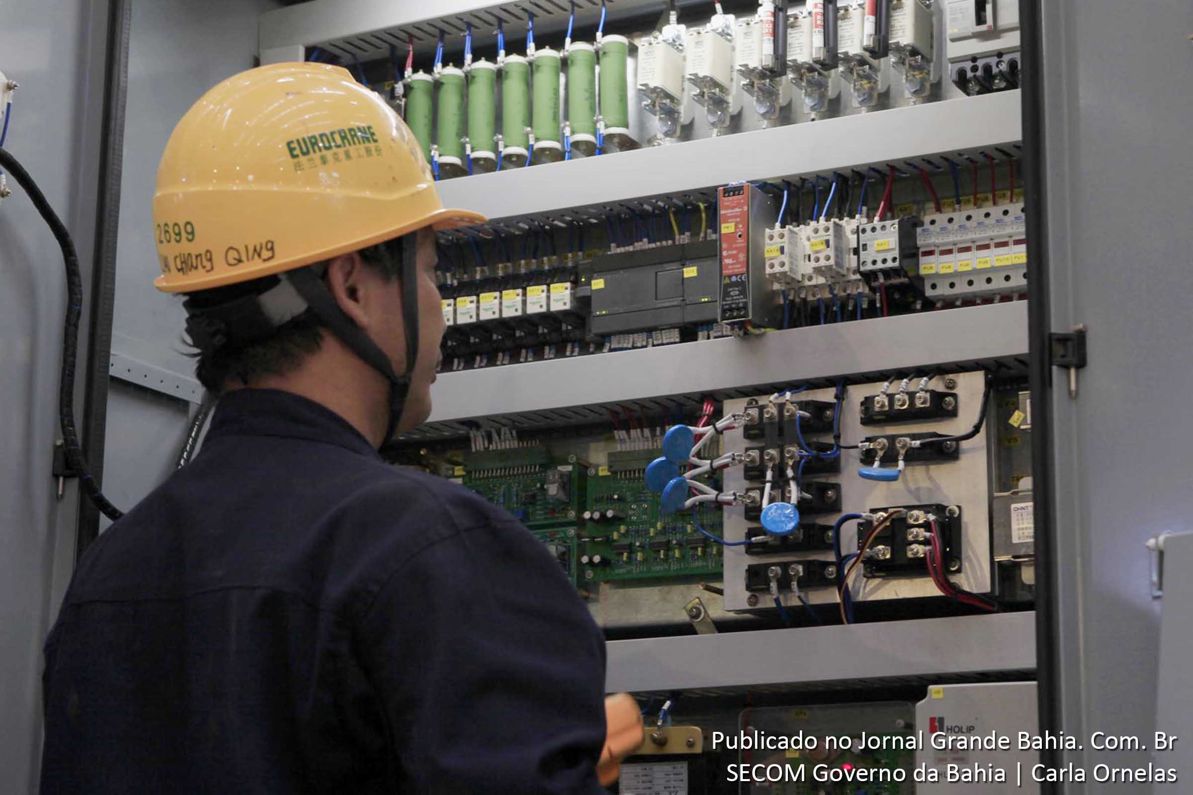 Trabalhadores contaram com ampliação de oportunidades de emprego em 2014. No último mês de 2014, o estado da Bahia registrou saldo negativo de 20.749 postos de trabalho.