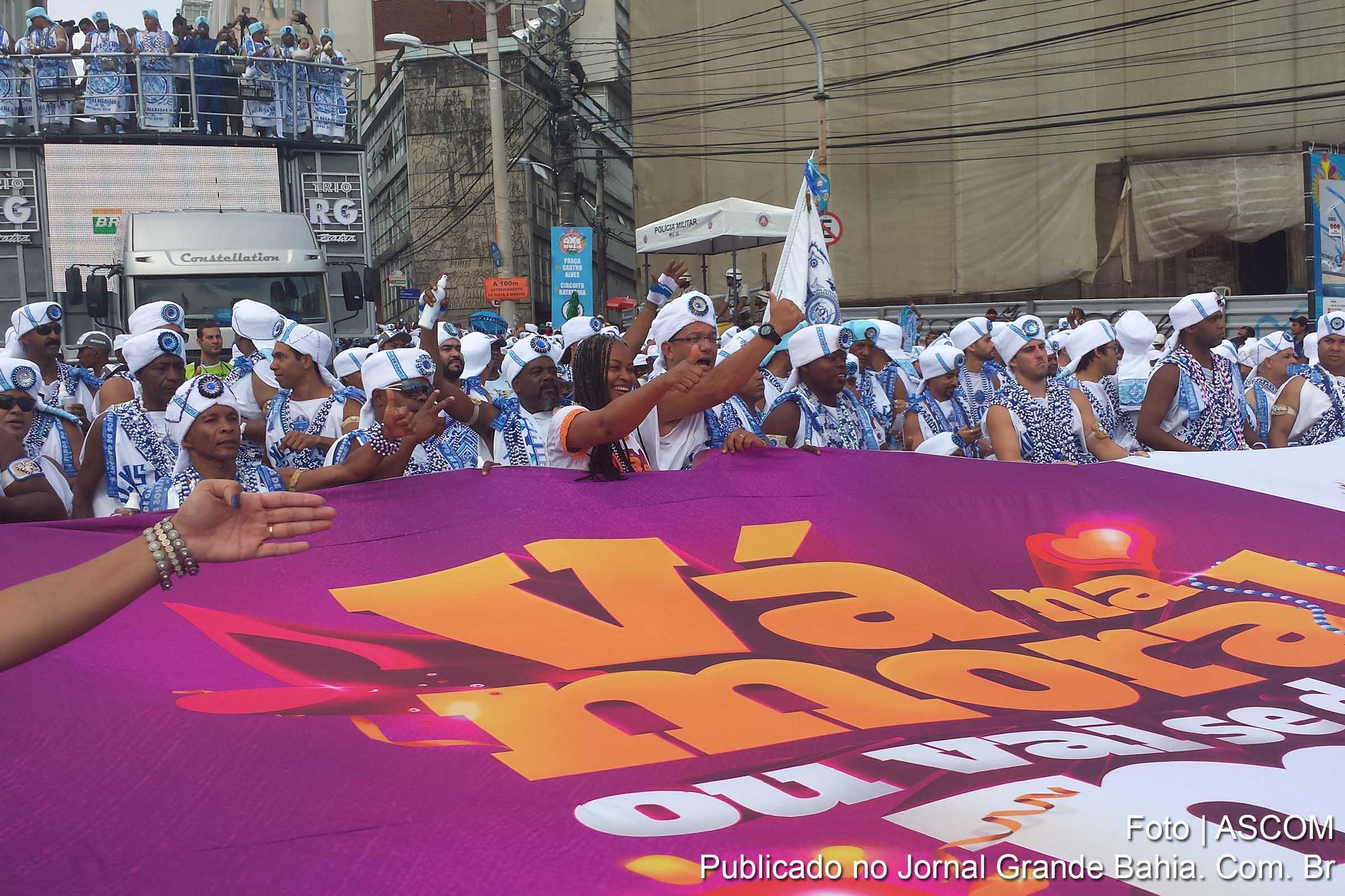 Campanha da Secretaria de Políticas para as Mulheres da Bahia movimenta carnaval de Salvador.