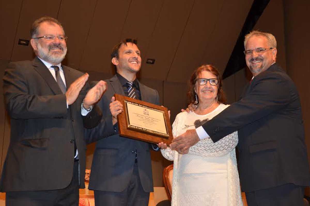 Morte do pai e livro de Jorge Amado ligaram maestro Carlos Prazeres à Bahia