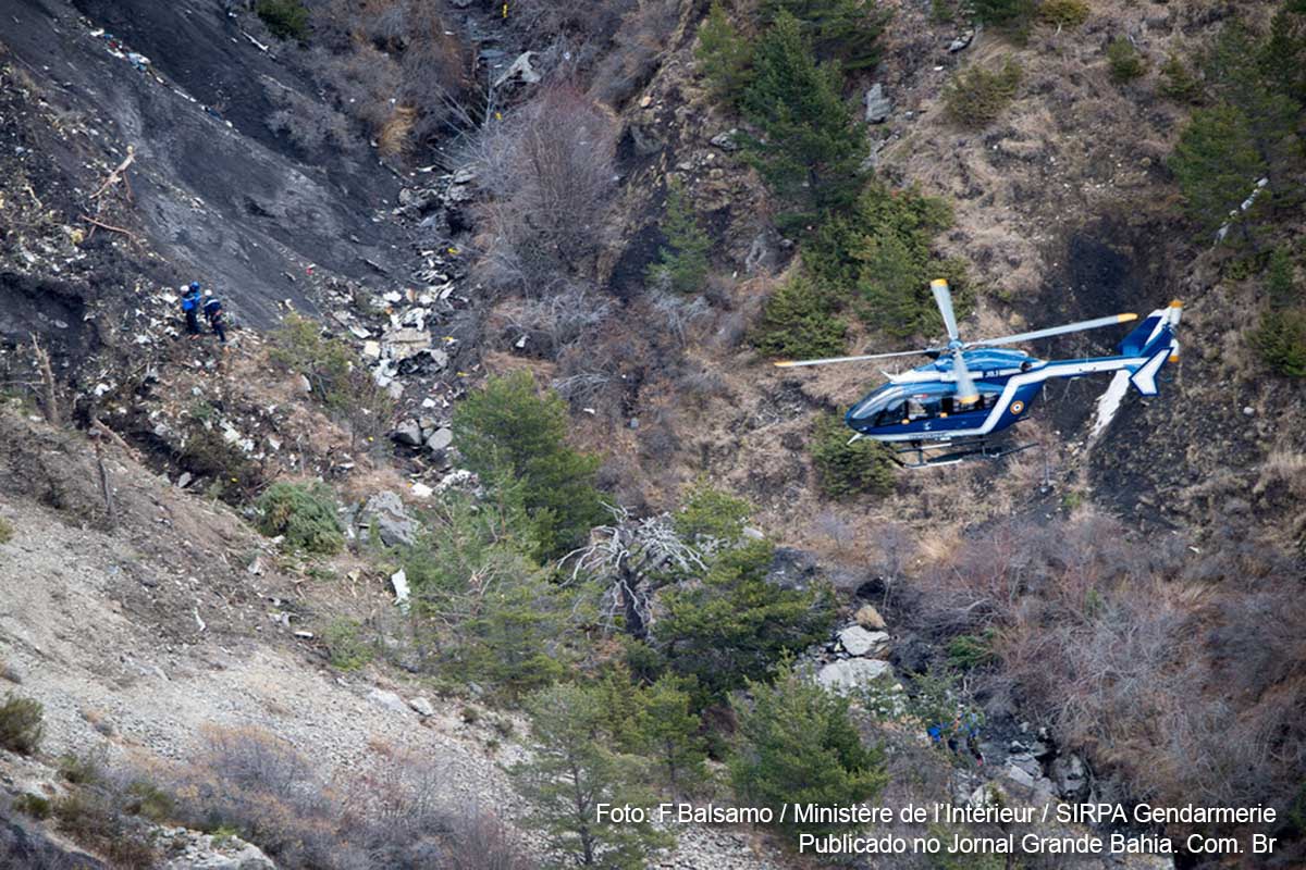 Destroços do avião da Germanwings nos Alpes franceses.