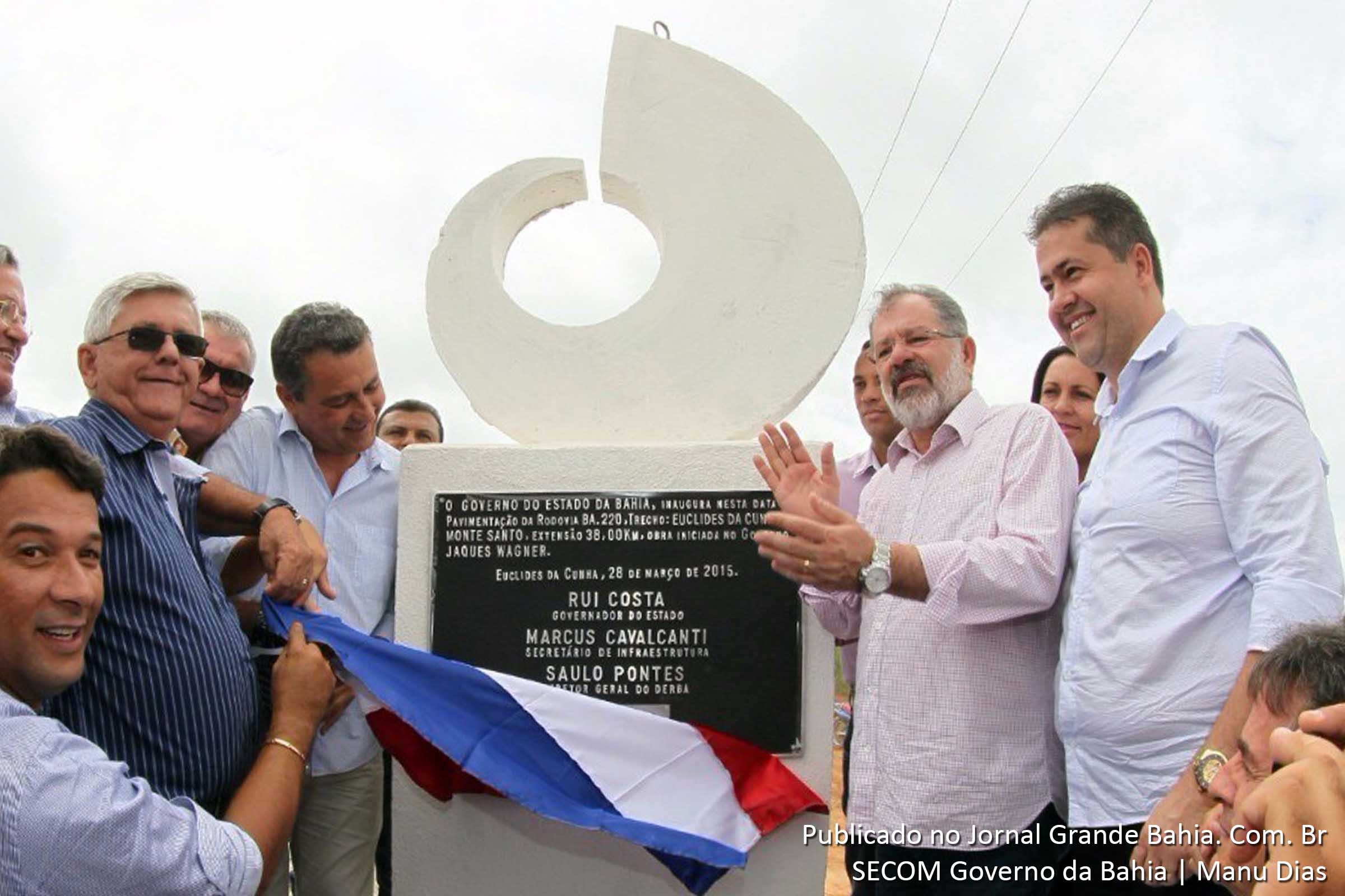 Governador Rui Costa entrega da recuperação da BA-220 no município de Monte Santo.