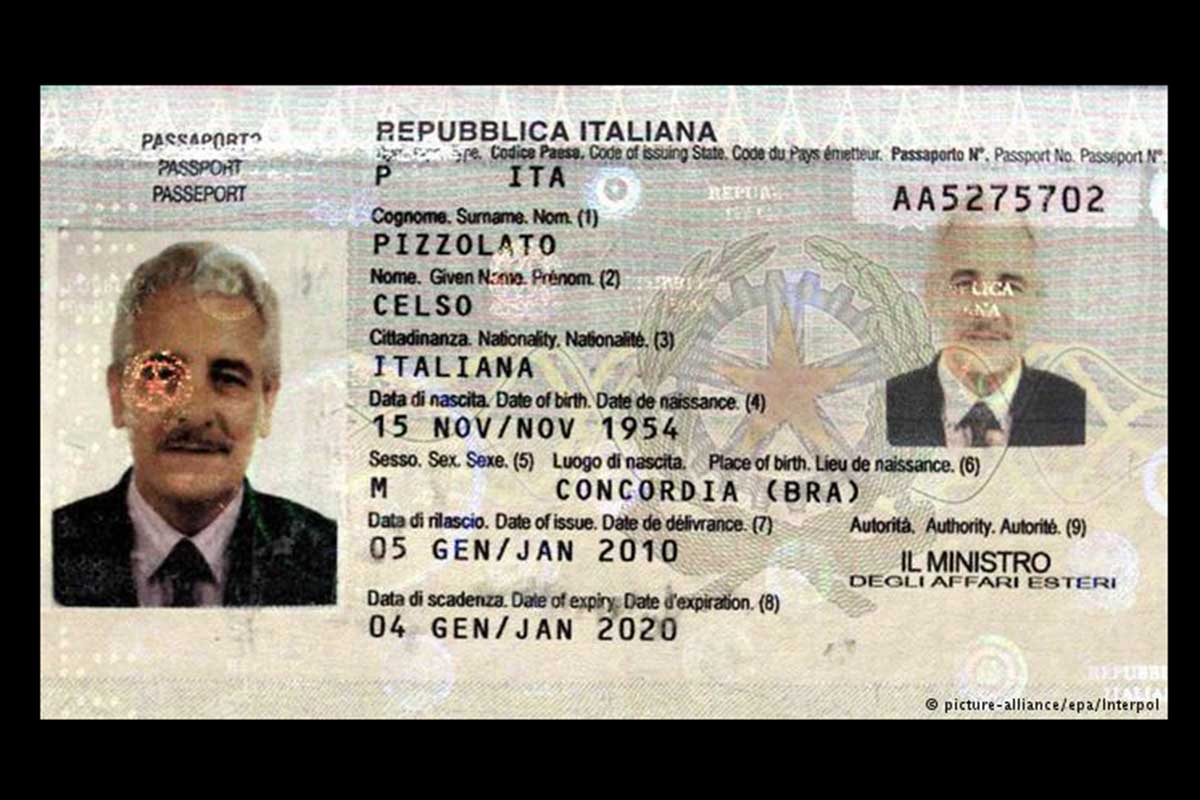 Reprodução do passaporte de Henrique Pizzolato.