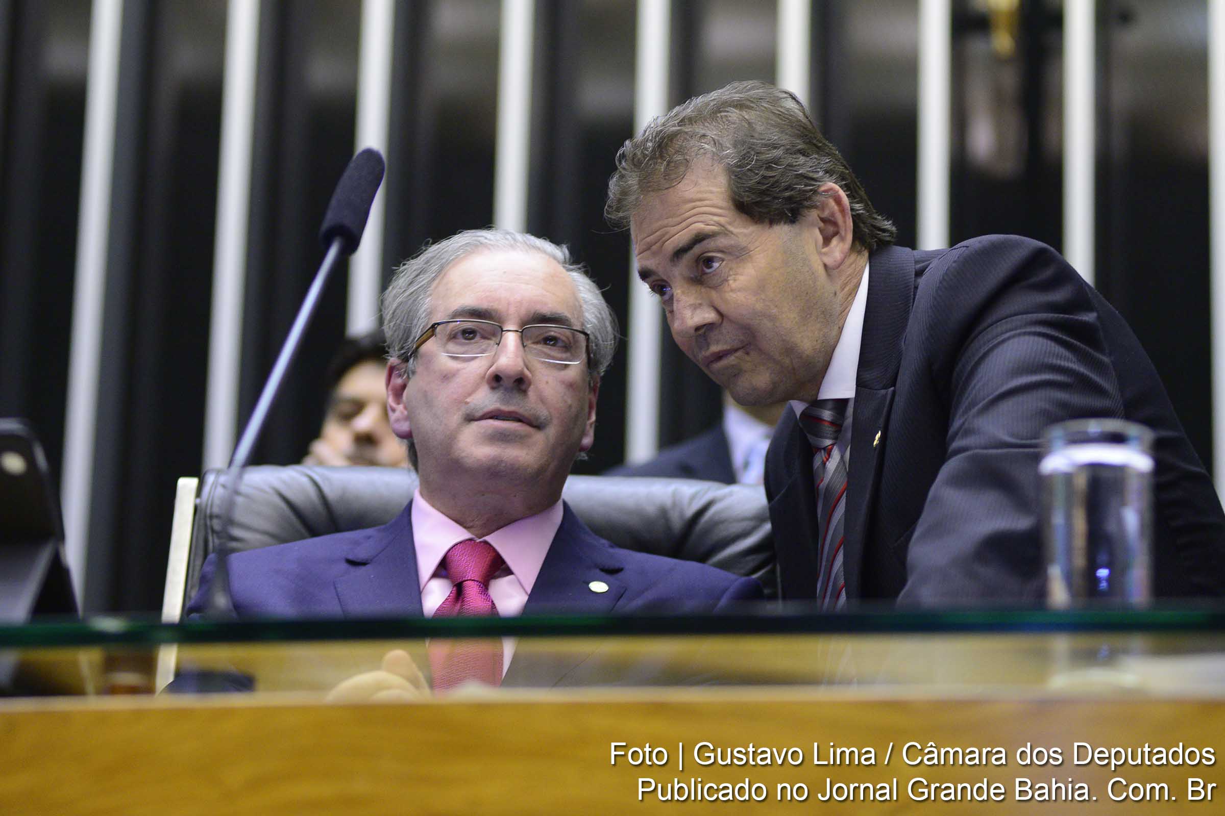 Deputados Eduardo Cunha e Paulo Pereira. Paulo Pereira quer que Rodrigo Janot esclareça sobre possíveis vazamentos de informação.