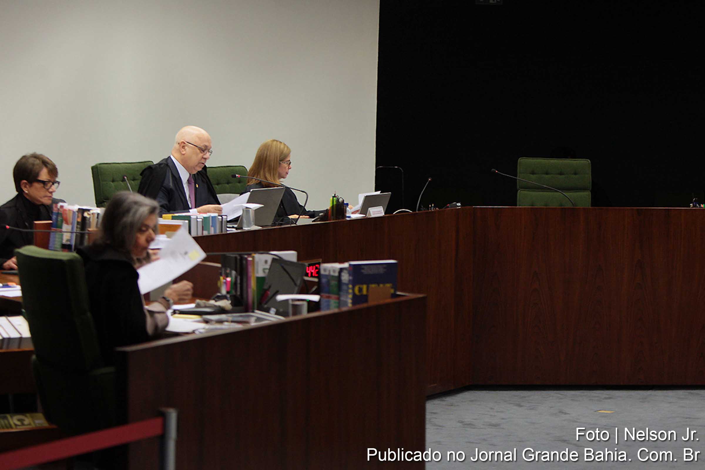 Ministro Teori Zavascki preside sessão da 2ª turma do STF. Para Teori Zavascki, a decisão que arquivou o pedido é "irrecorrível".