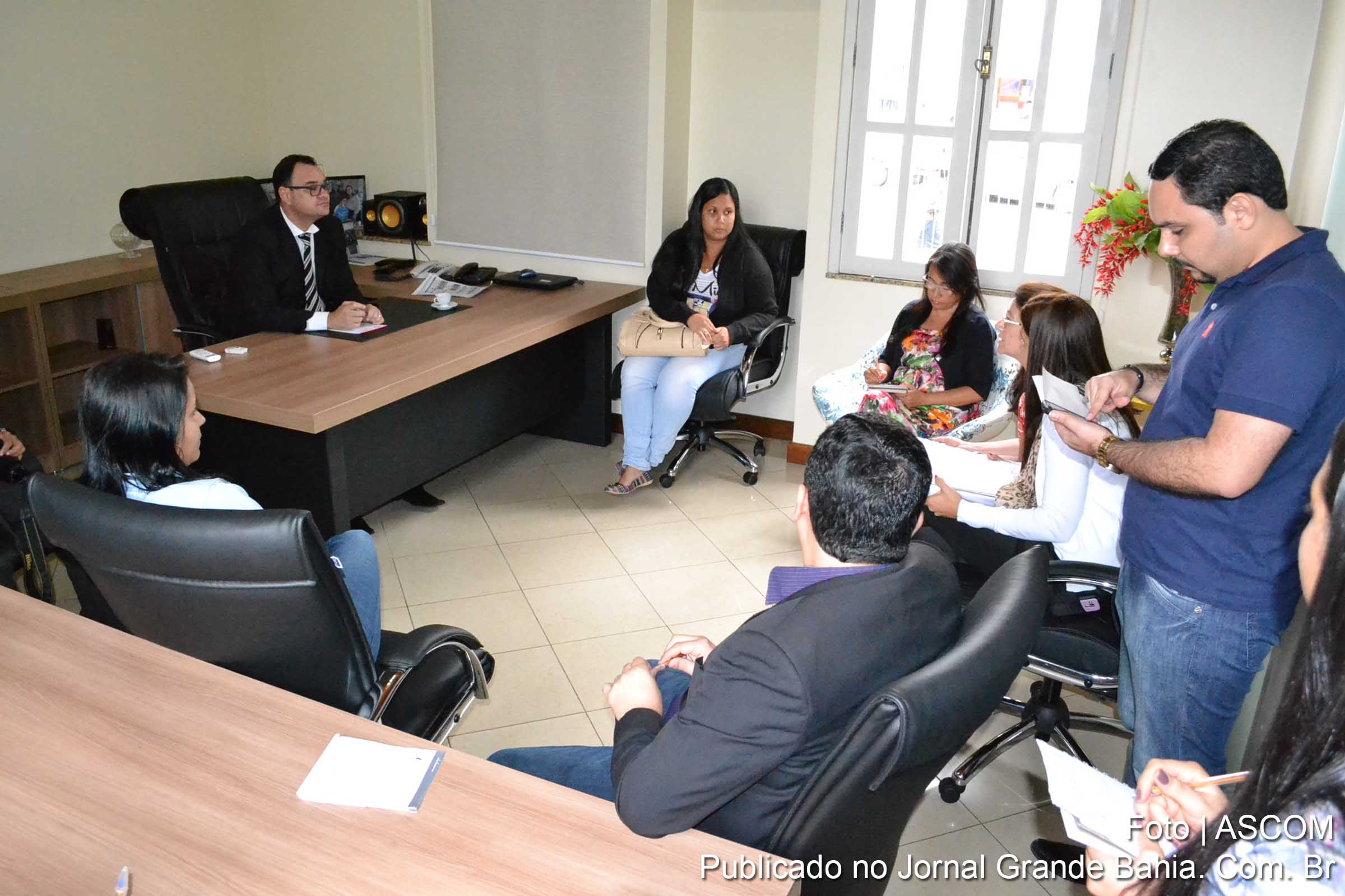 Reinaldo Miranda Vieira Filho (Ronny) reúne com servidores para discutir detalhes da operação Câmara Itinerante.