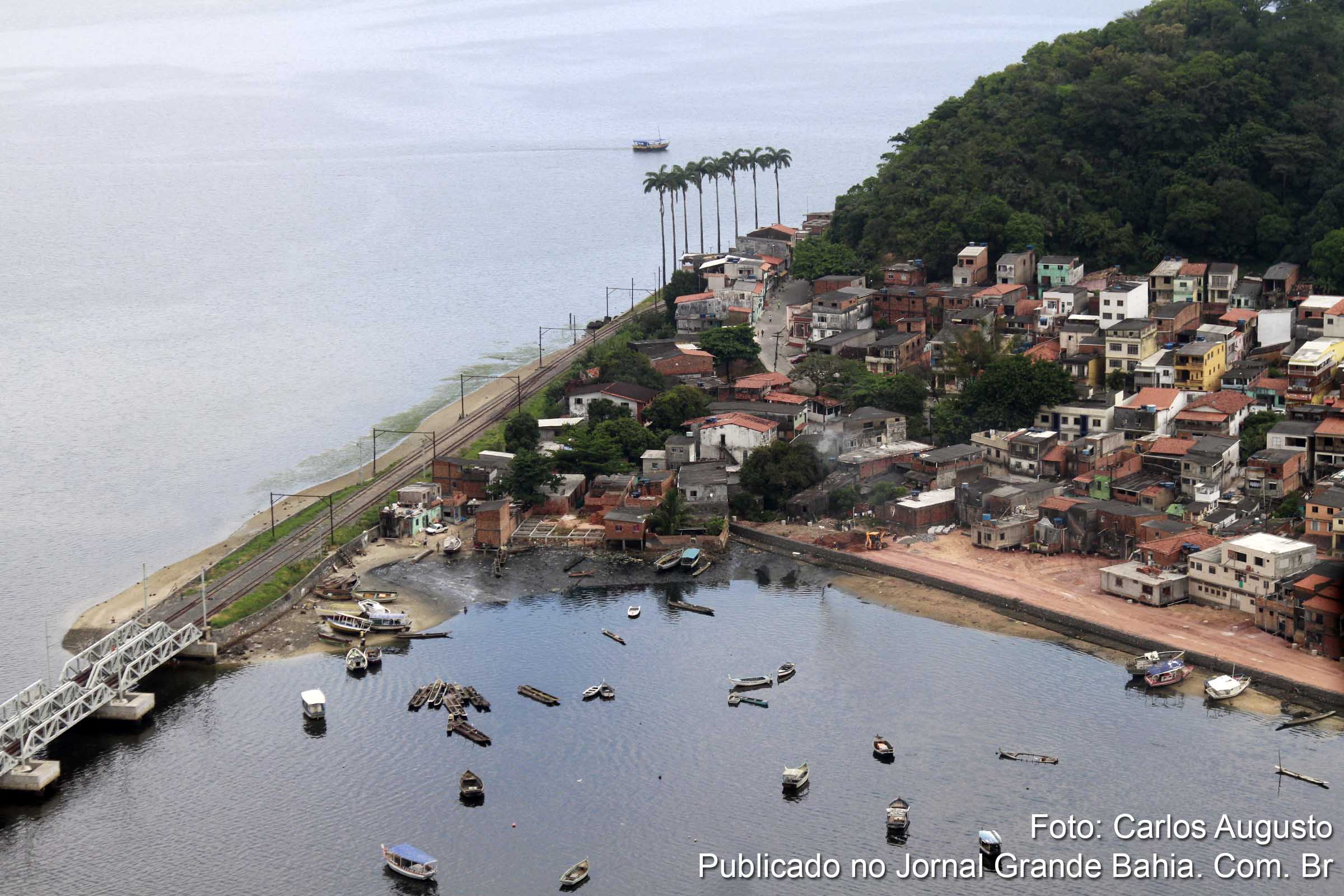 Vista aérea do Subúrbio ferroviário de Salvador.