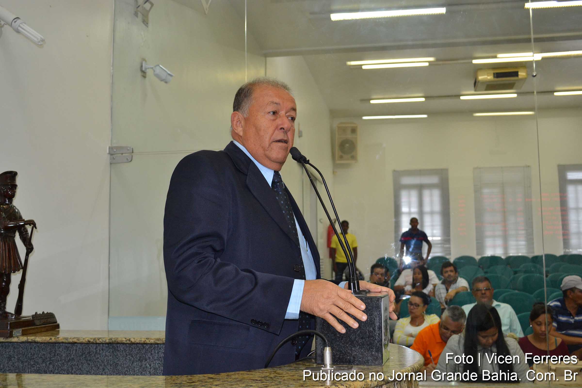 Antônio Carlos Passos Ataíde (Carlito do Peixe) destaca inauguração de PSF e licitação do Parque Linear Lopes Rodrigues.