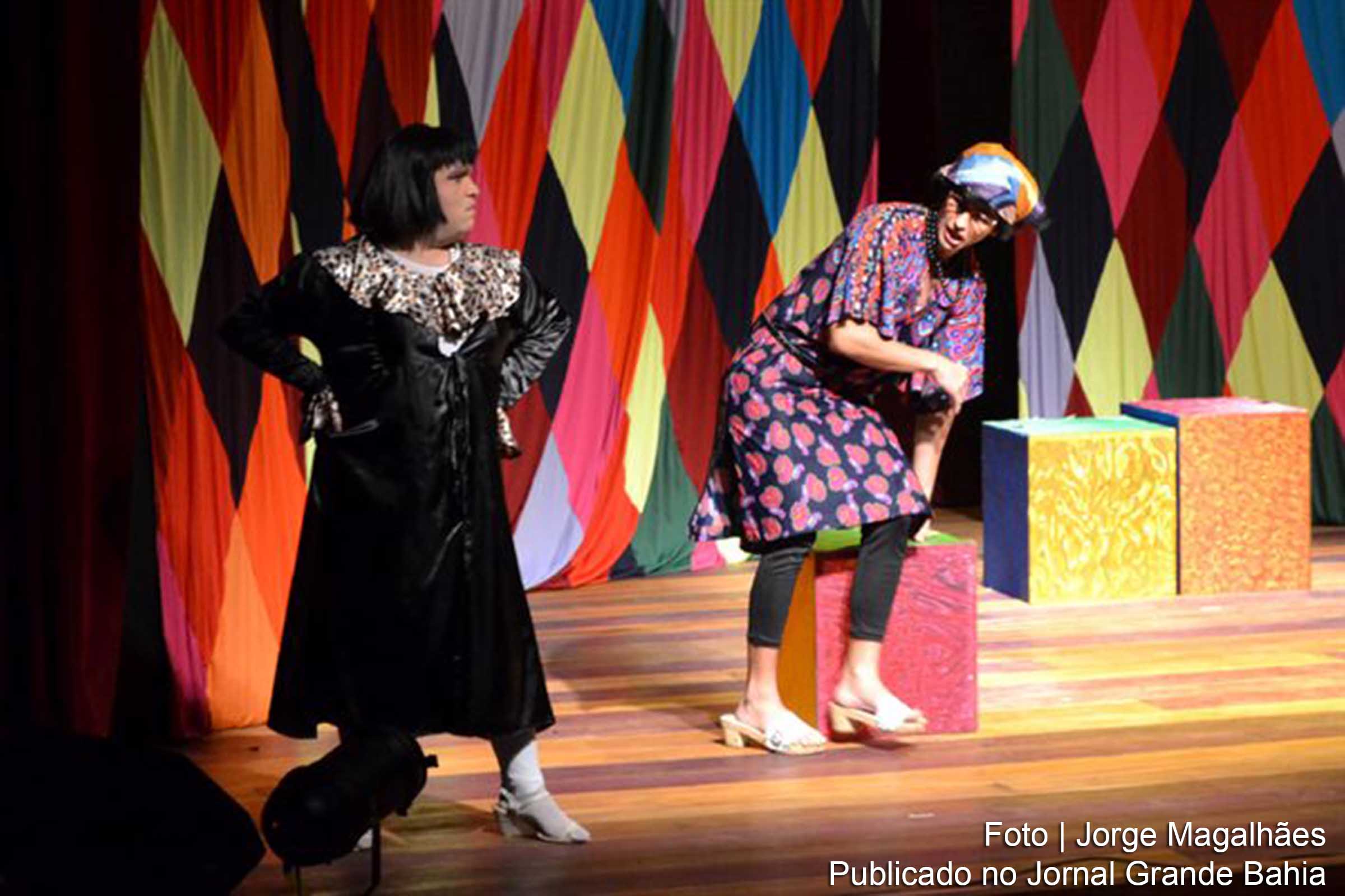 Cena da peça teatral 'Abafabanca - uma delícia de comédia'.