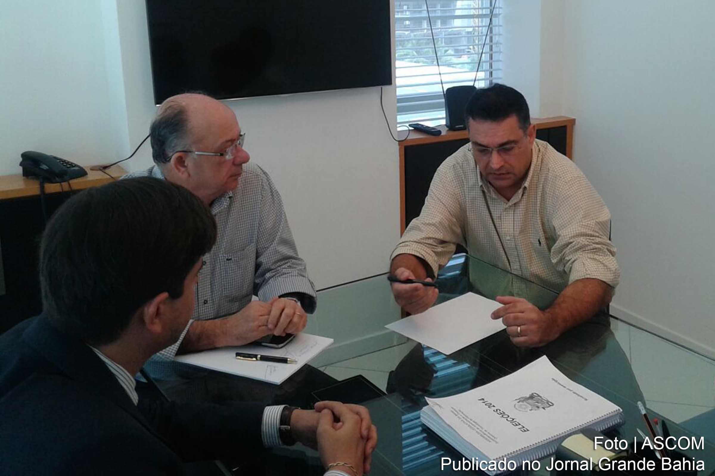 Prefeito José Ronaldo e Luciano Araújo, presidente estadual do Solidariedade.