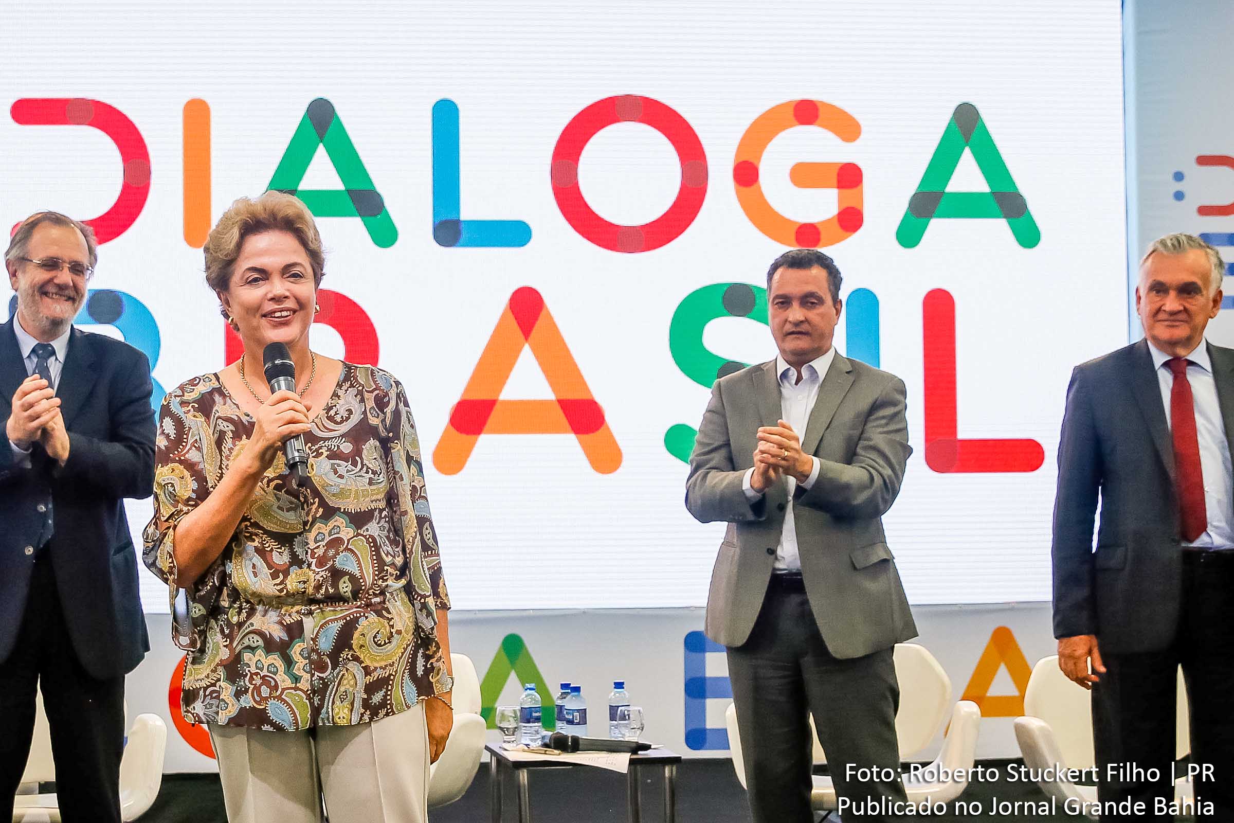 “Não seremos de fato uma nação desenvolvida sem cultura e sem dar acesso a uma educação de qualidade para os brasileiros”, diz Dilma sobre entrada desse tema na plataforma Dialoga Brasil.