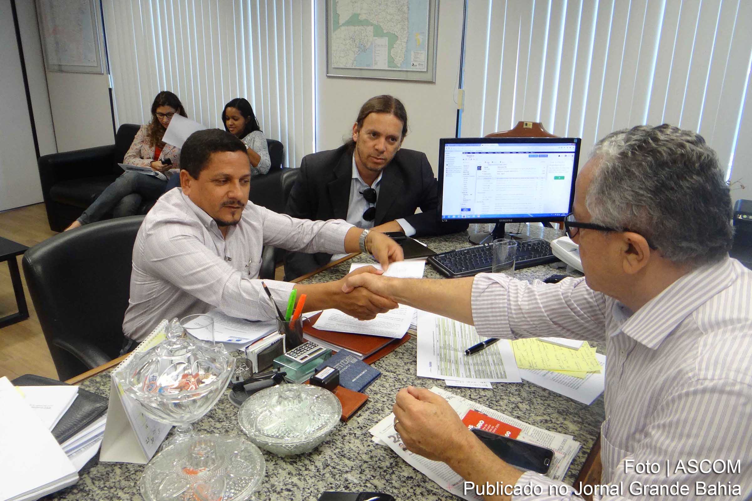 Amário dos Santos Santana e Josias Gomes.