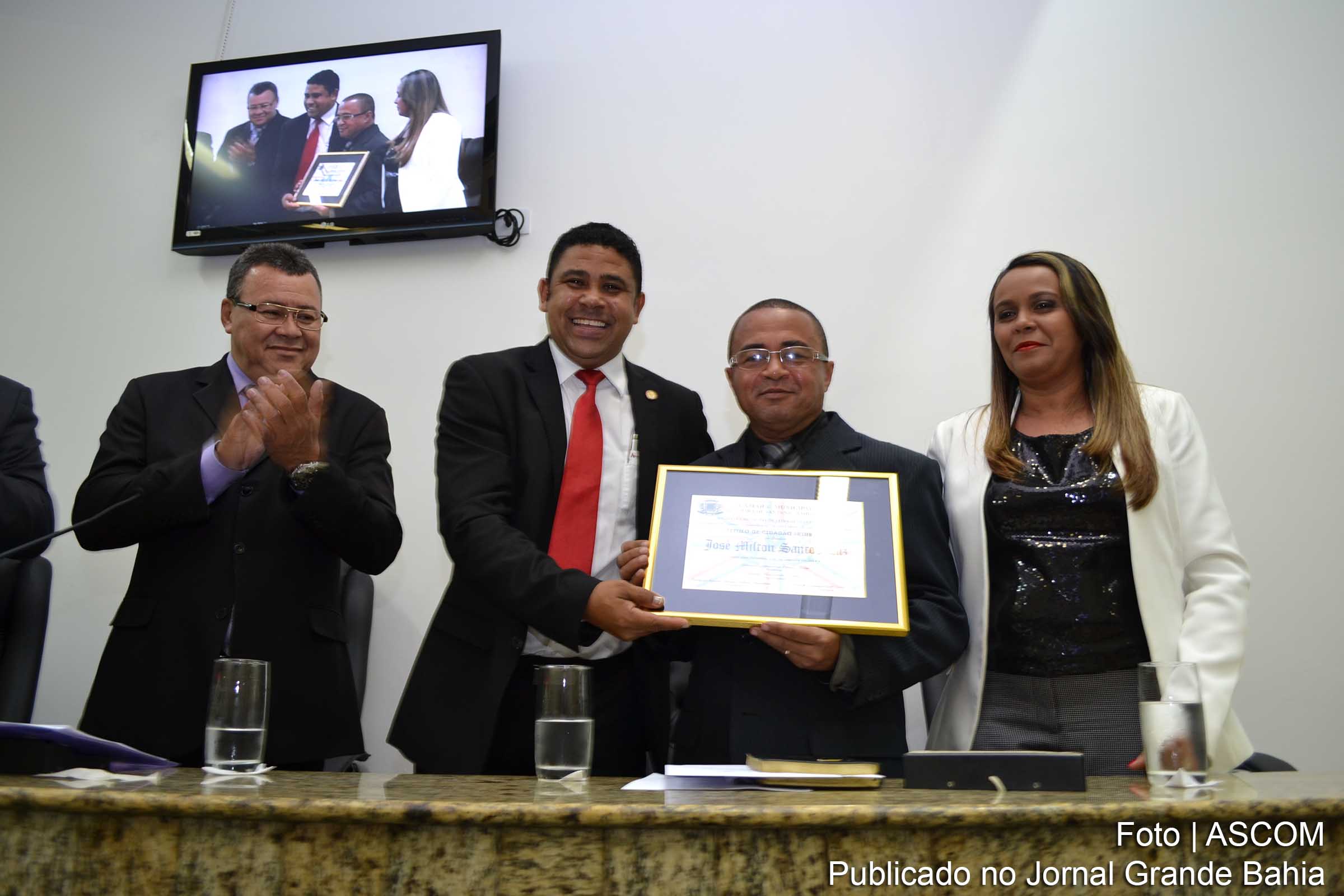 Pastor José Milton Santos Luz é homenageado pela Câmara Municipal de Feira de Santana.