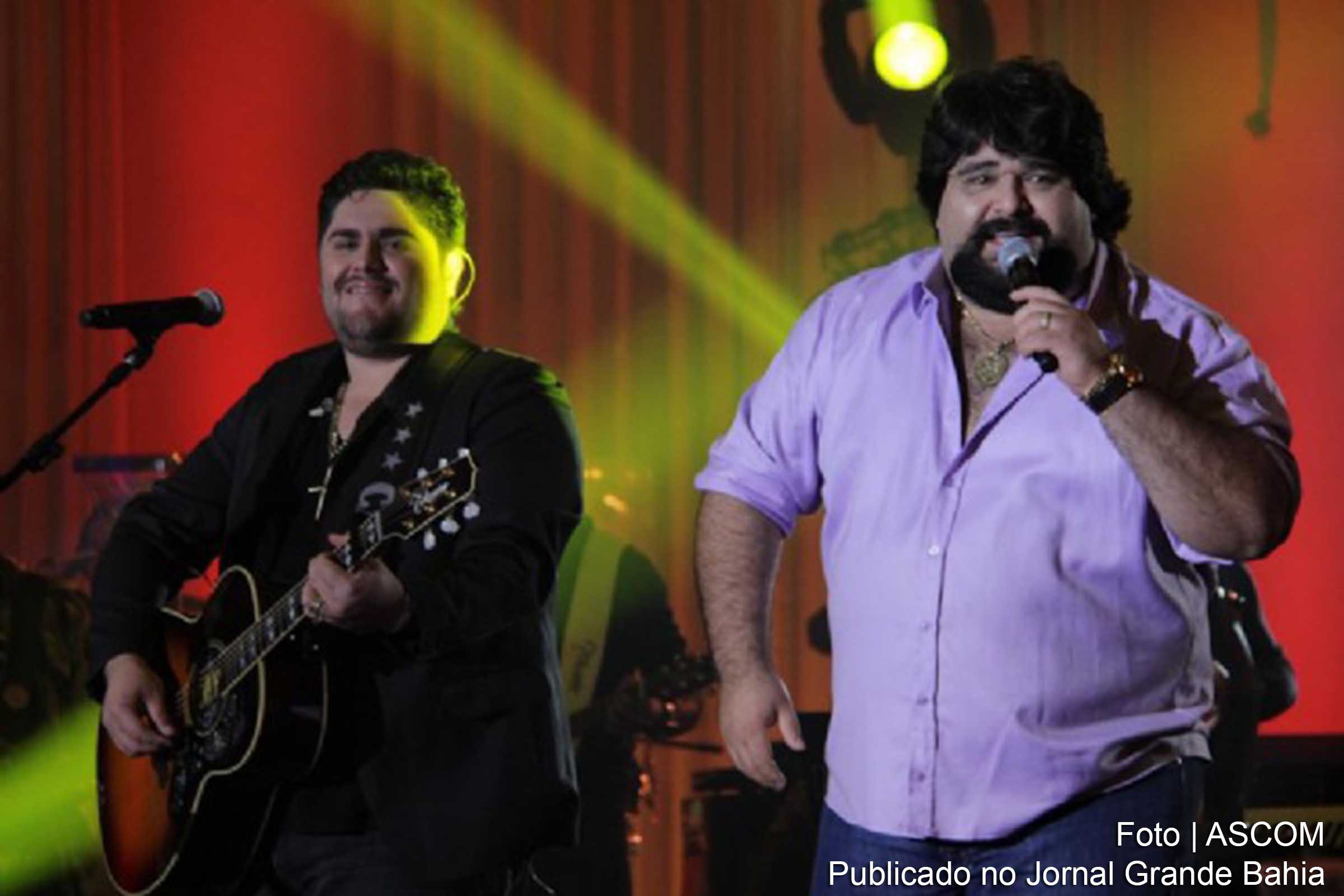 Fabiano e César Menotti apresentam show em Feira de Santana.