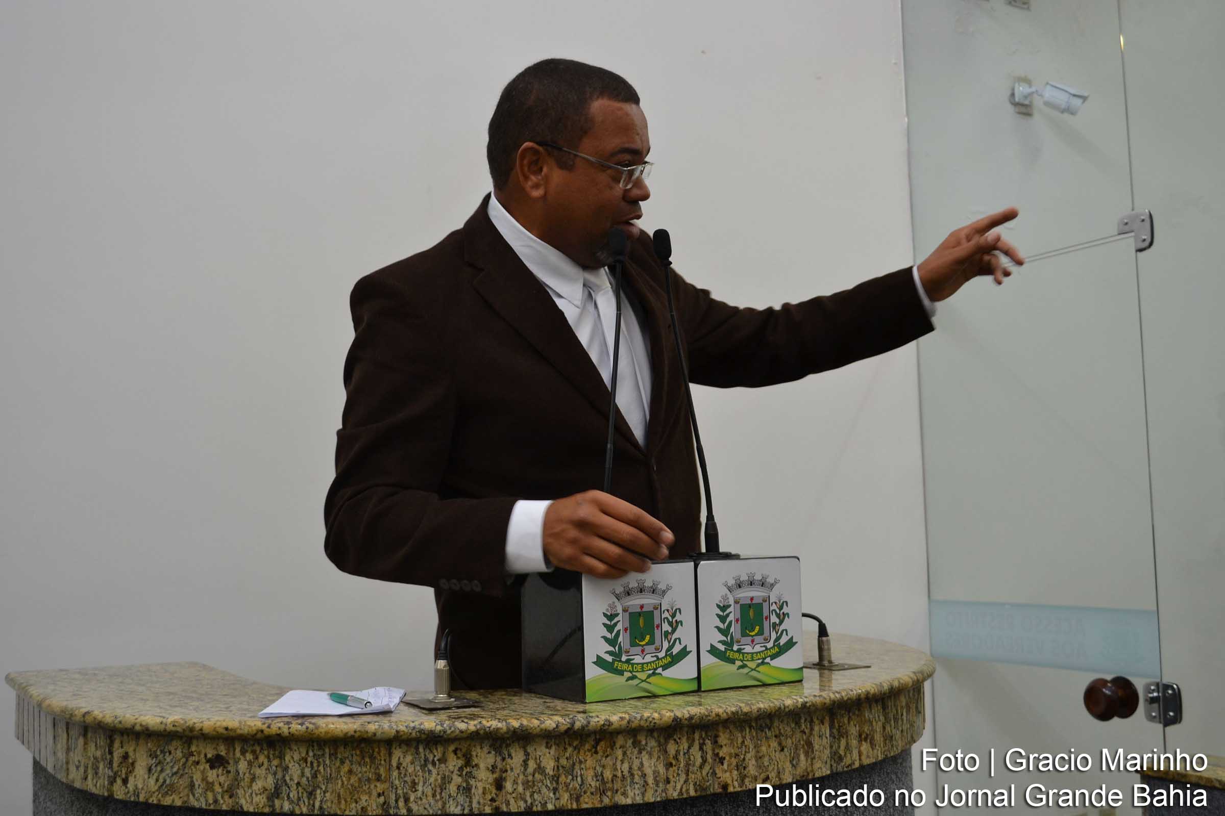 José da Costa Correia Filho (Correia Zezito): “José Carneiro mostrou ao Estado e ao Governo Federal que eles não cumprem com suas porcentagens de verbas para deixar o Samu funcionando".