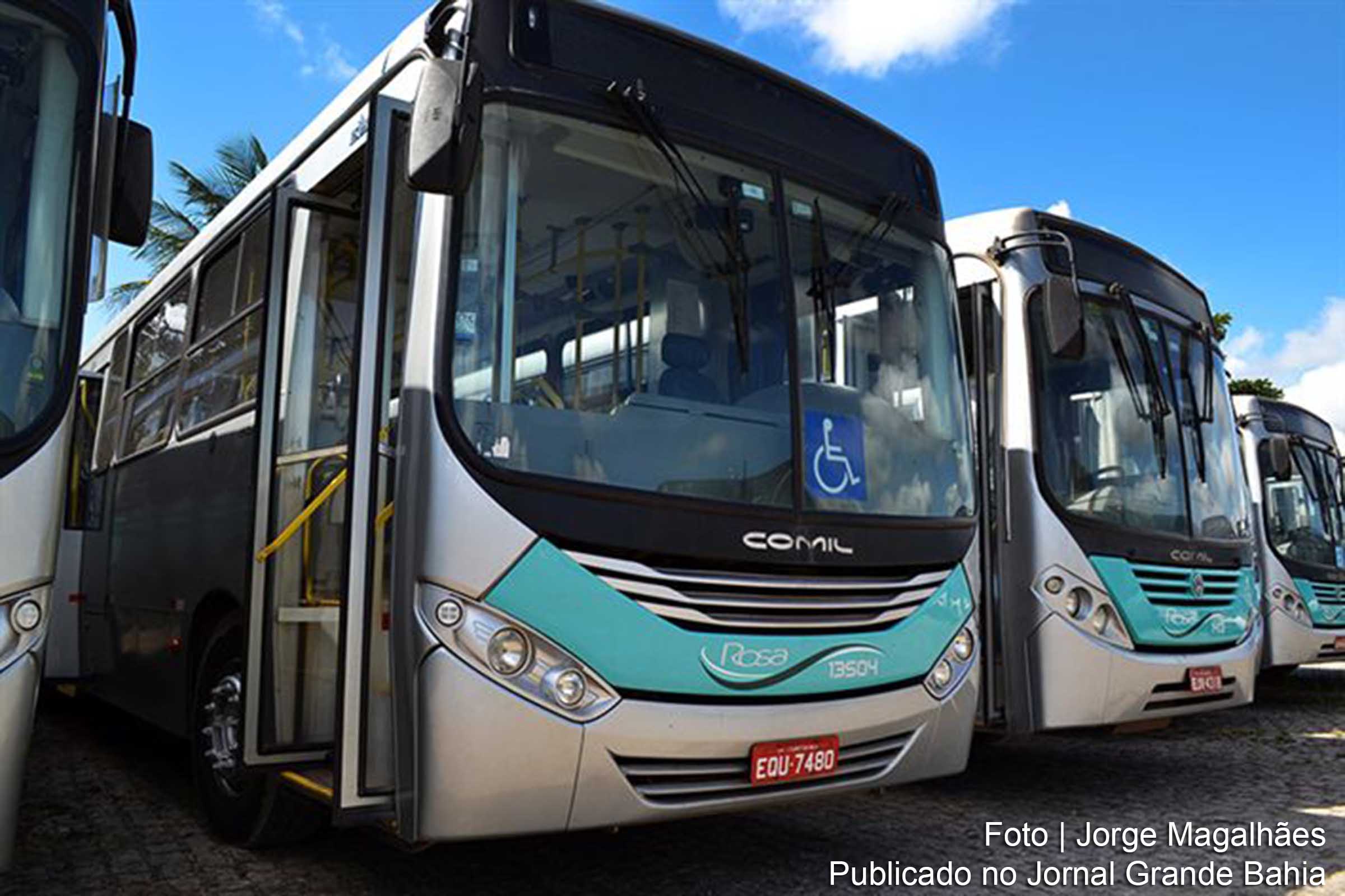 Ônibus da empresa Rosa Ltda chegaram a Feira de Santana.