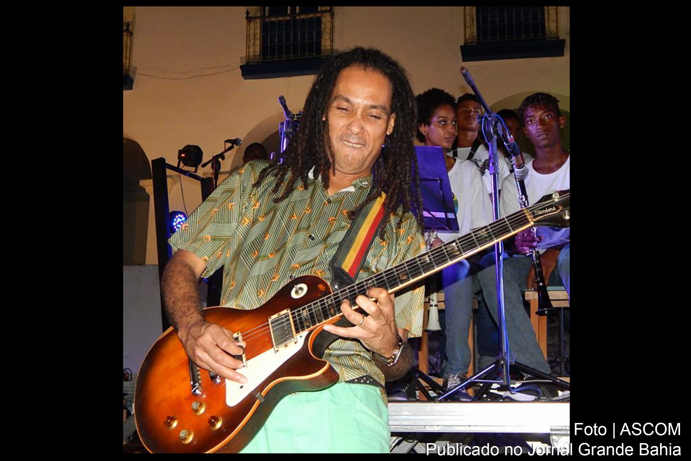 A Orquestra Reggae de Cachoeira se apresenta durante as comemorações da Festa da Boa Morte, um dos eventos mais importantes do Recôncavo da Bahia.