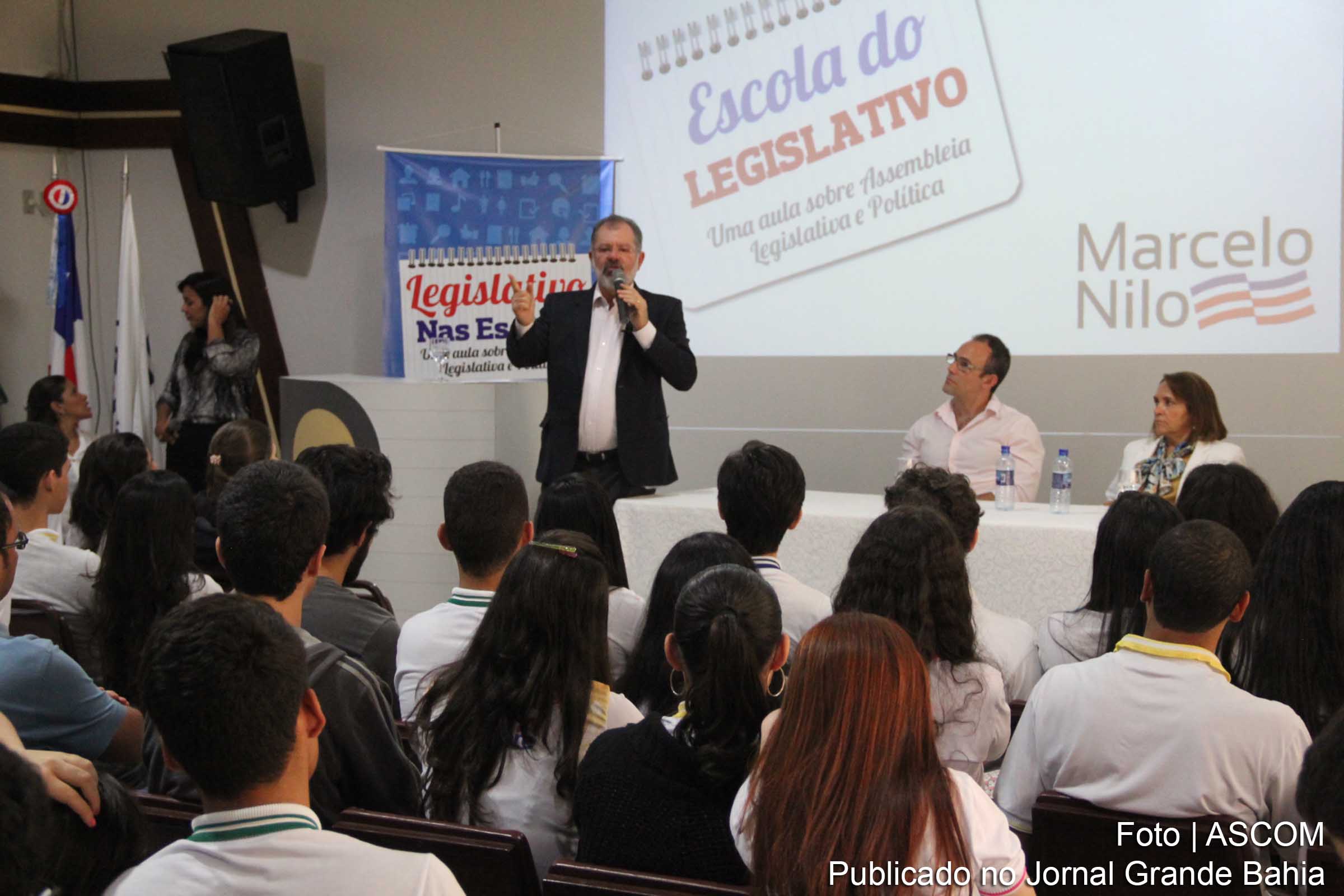 Marcelo Nilo palestra no Colégio Nobre.