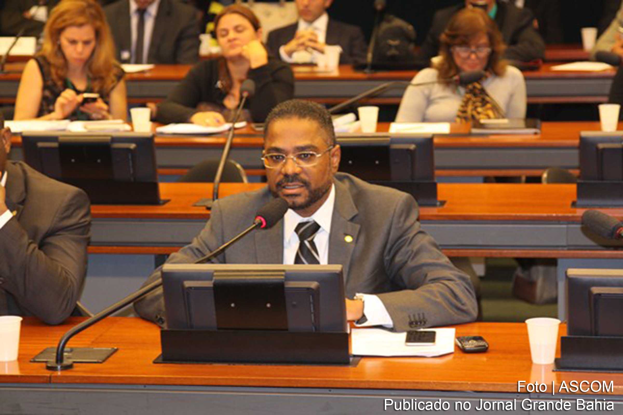 Deputado Márcio Carlos Marinho pede que subcomissão fiscalize plano de saúde na Bahia.