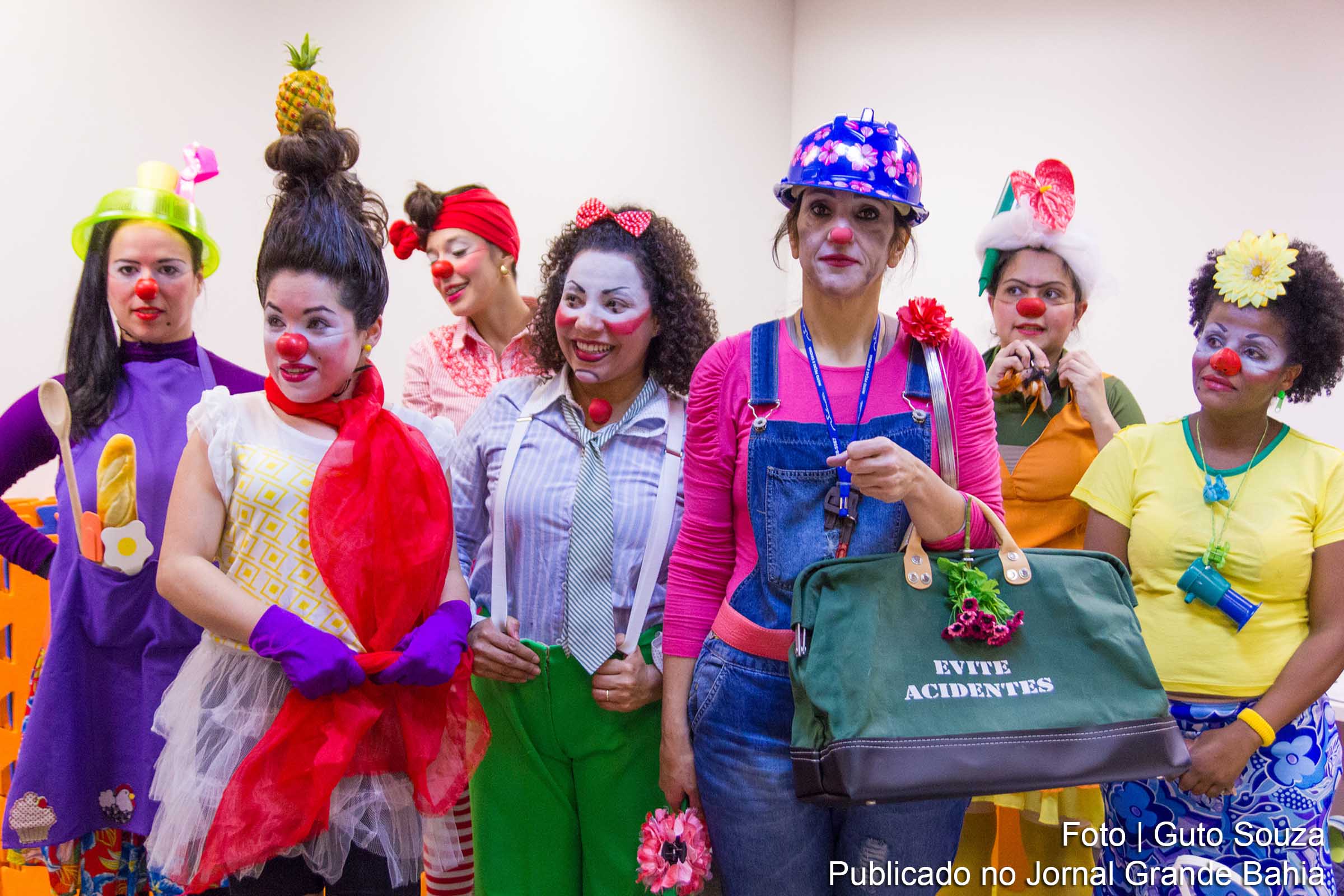 Cenas da oficina 'Da Graça ao Riso'.