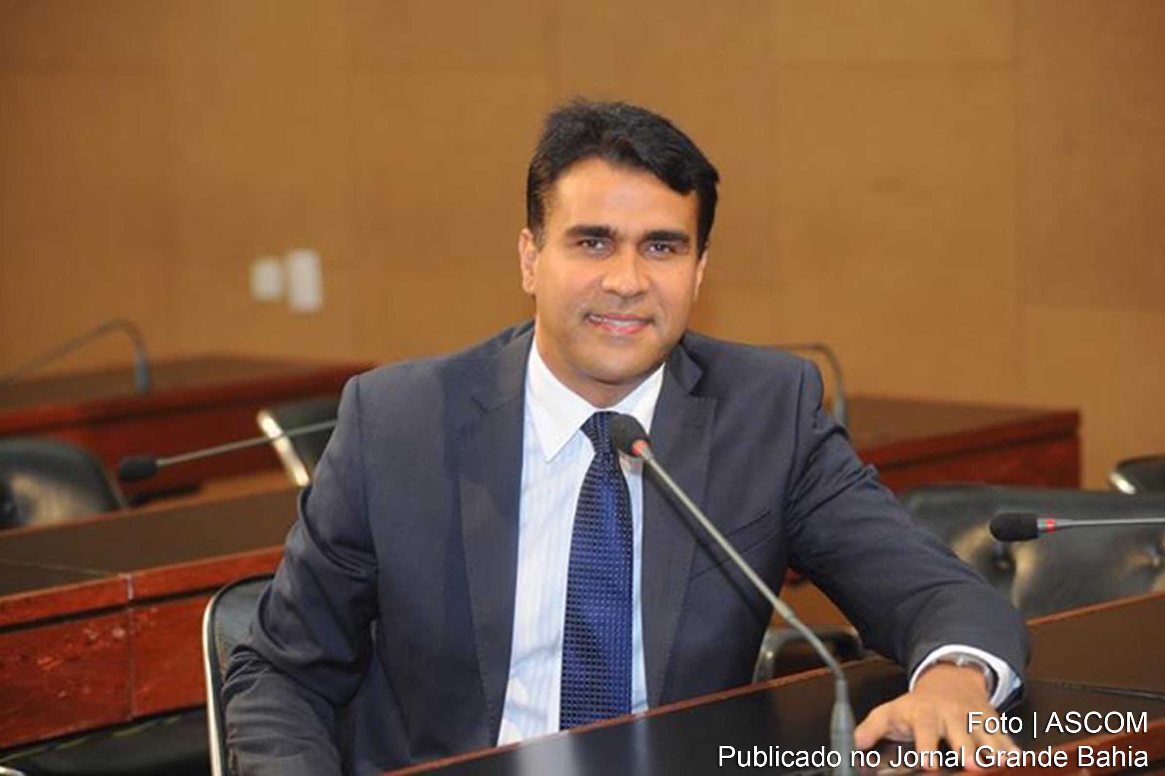 Fábio Souto: “O déficit primário do país é de R$ 51,8 bilhões em 2015. As arrecadações das prefeituras do Brasil são vinculadas ao Imposto sobre Produtos Industrializados (IPI) e ao Imposto de Renda que formam o Fundo de Participação dos Municípios (FPM), que está caindo a cada mês.".