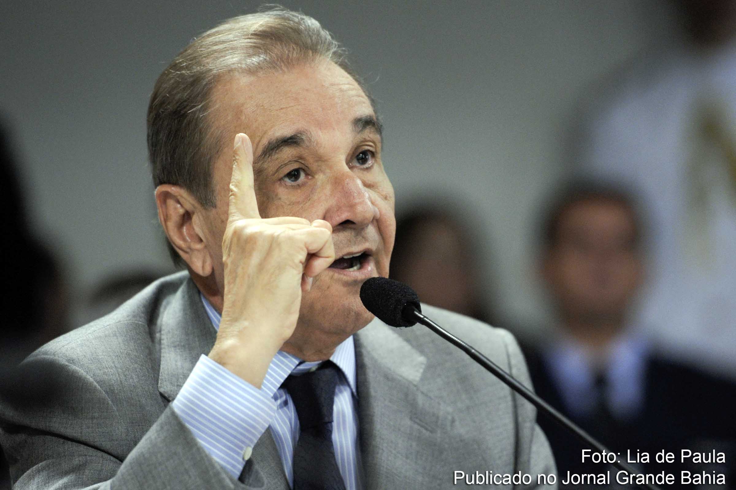 Senador José Agripino Maia responde a processo por envolvimento no esquema de corrupção desvelado pela Lava Jato.