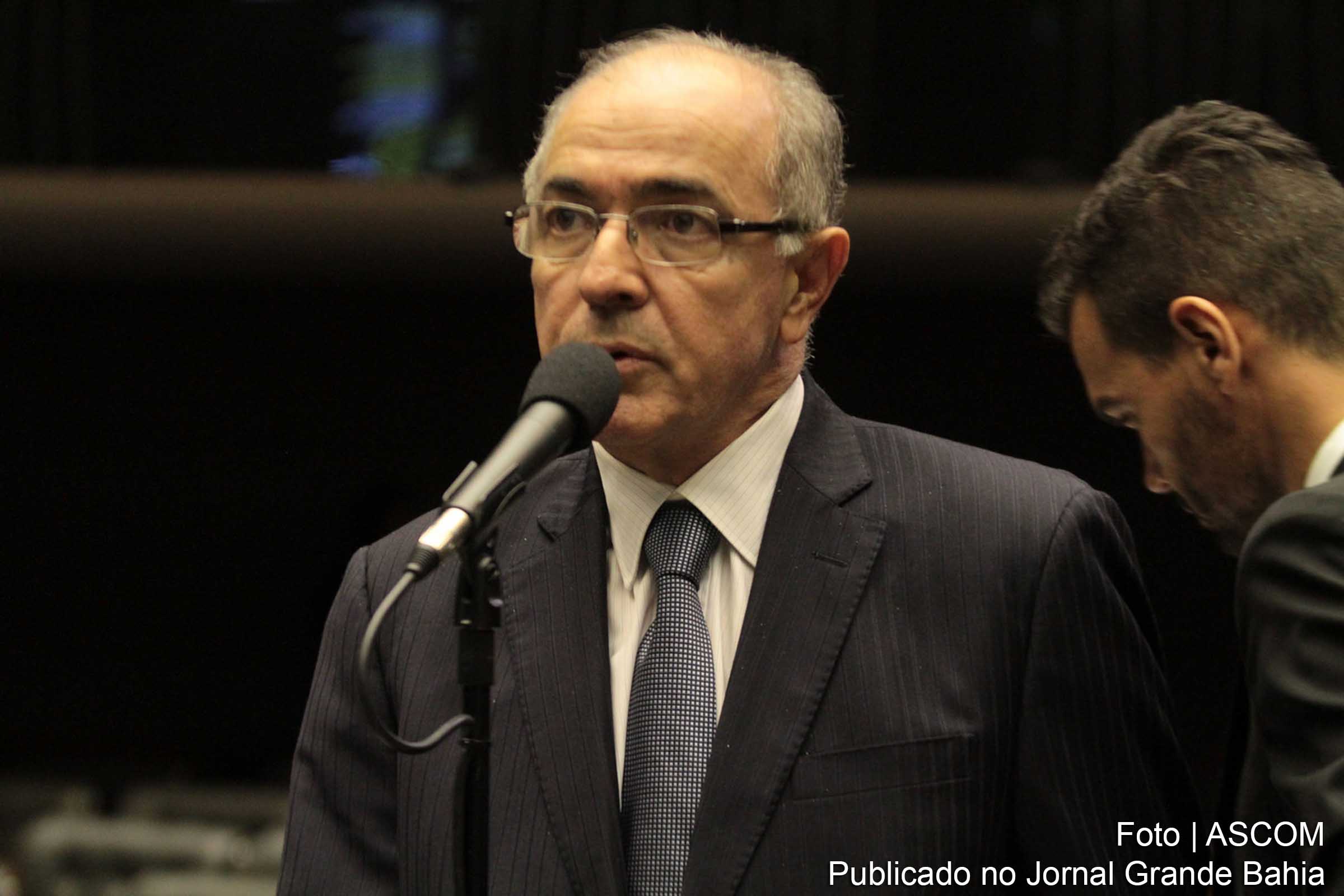 José Carlos de Aleluia: “O autoritarismo, o totalitarismo e a ditadura compõem o DNA do Partido Comunista do Brasil”.