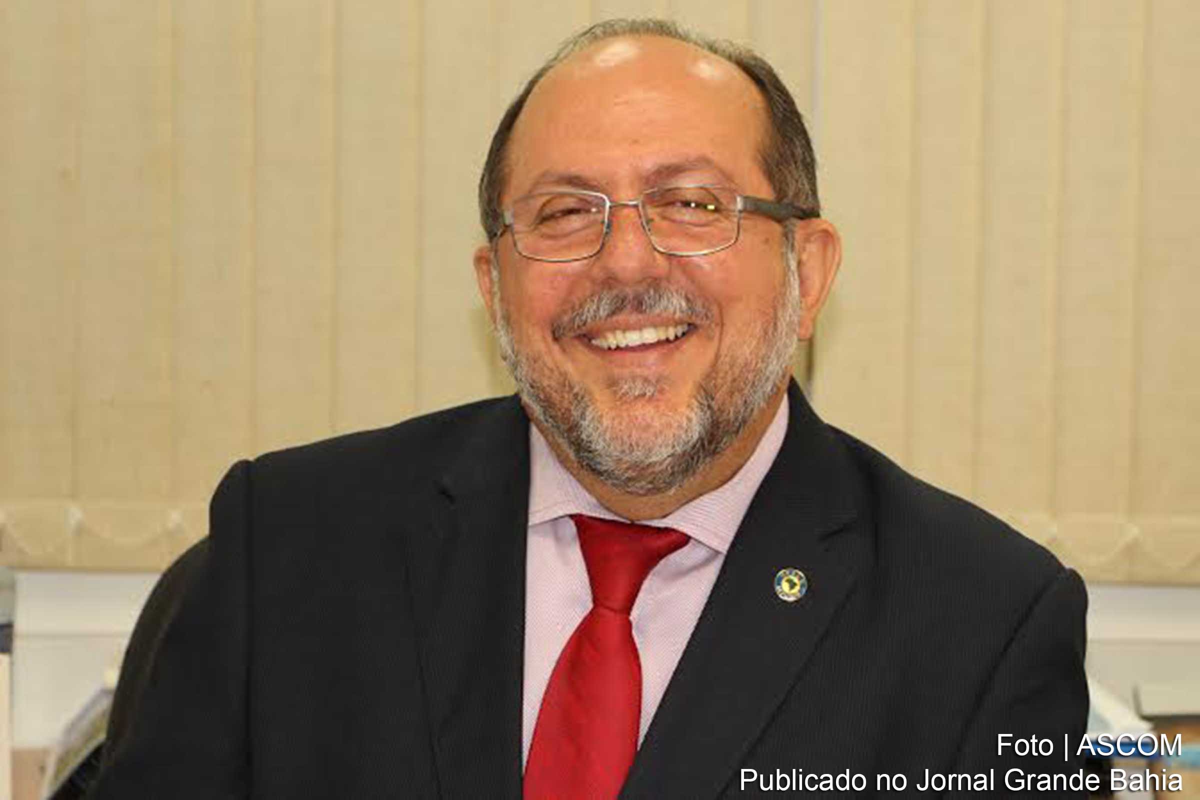 Deputado José de Arimateia Coriolando Paiva.